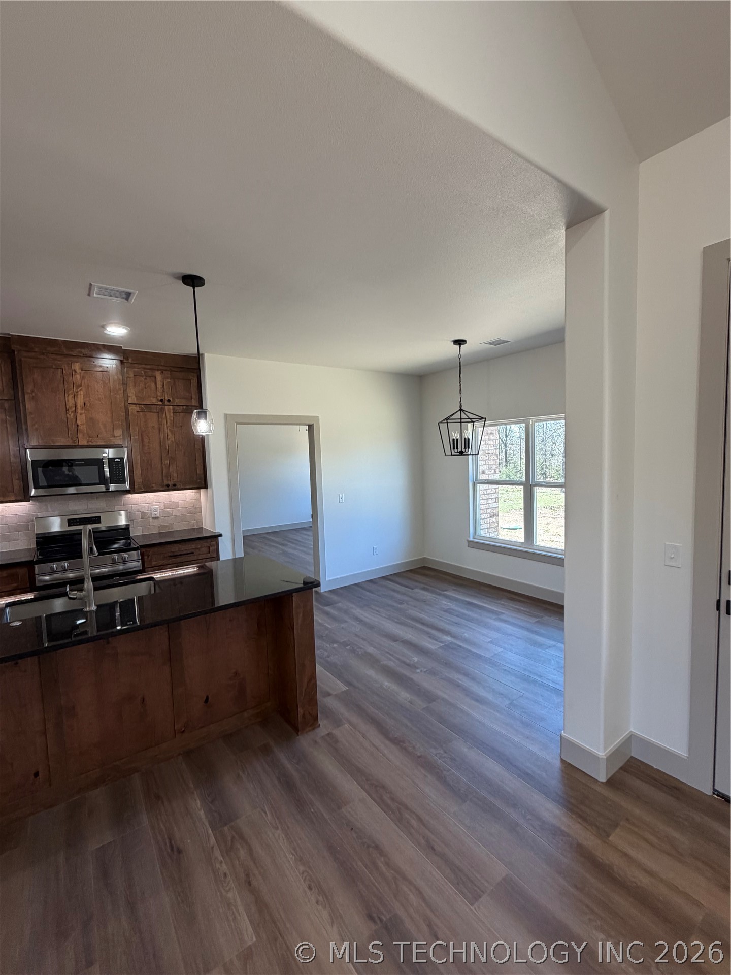 16399 N 573 Tahlequah OK 74464