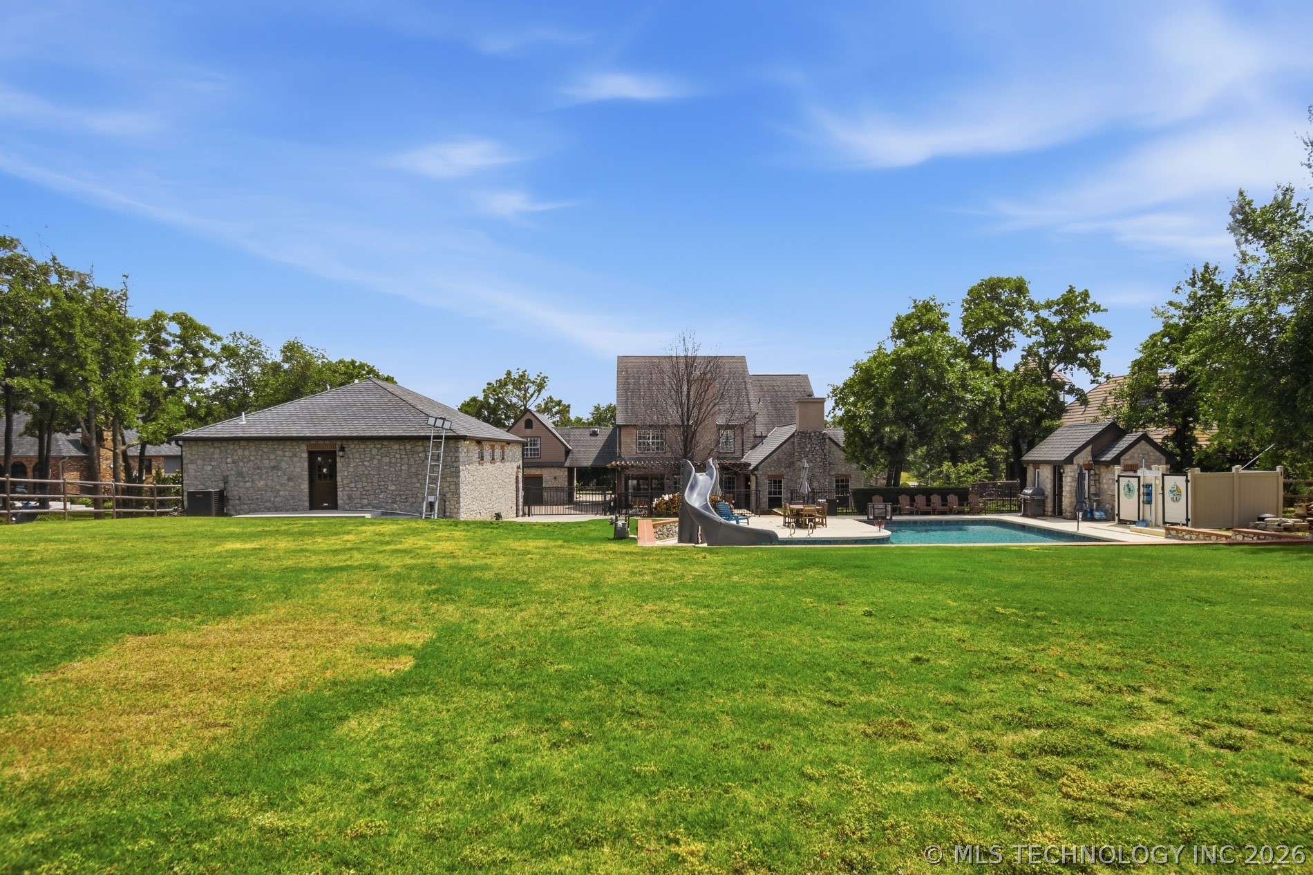 4809 Oak Leaf Drive Tulsa OK 74132