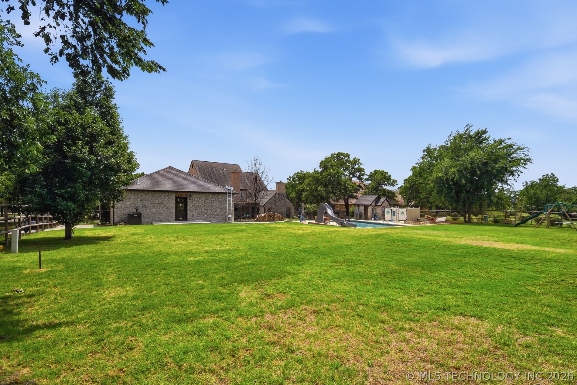 4809 Oak Leaf Drive Tulsa OK 74132