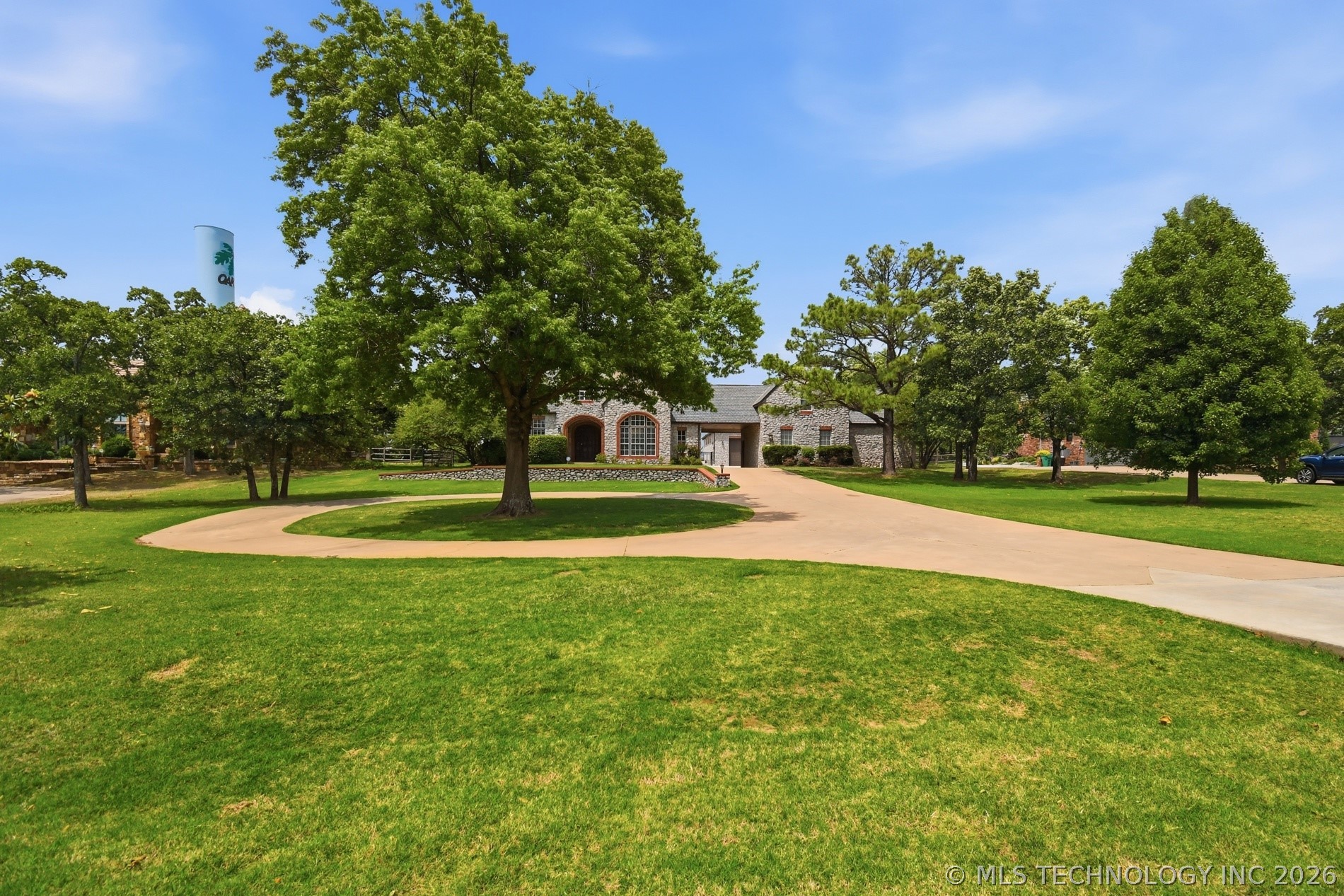 4809 Oak Leaf Drive Tulsa OK 74132