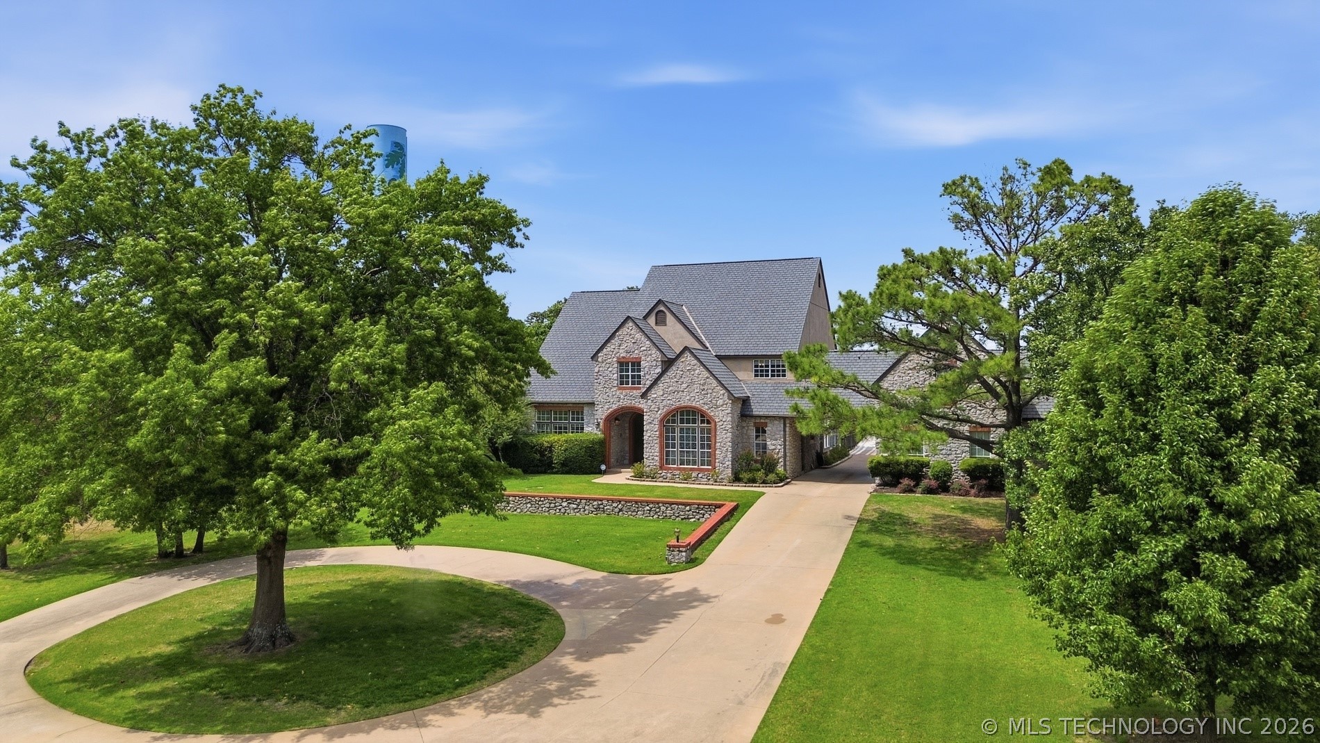 4809 Oak Leaf Drive Tulsa OK 74132