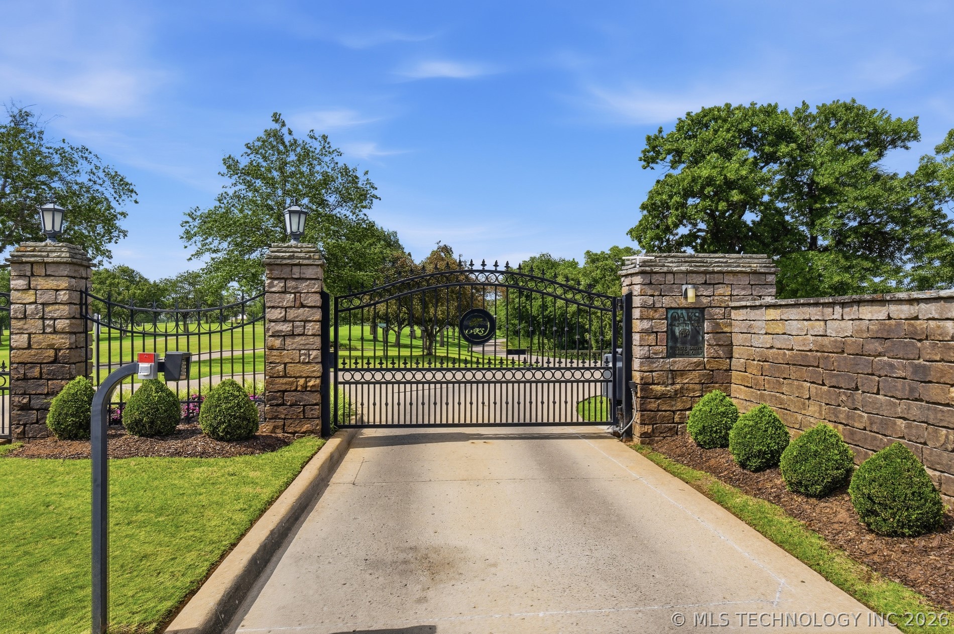 4809 Oak Leaf Drive Tulsa OK 74132