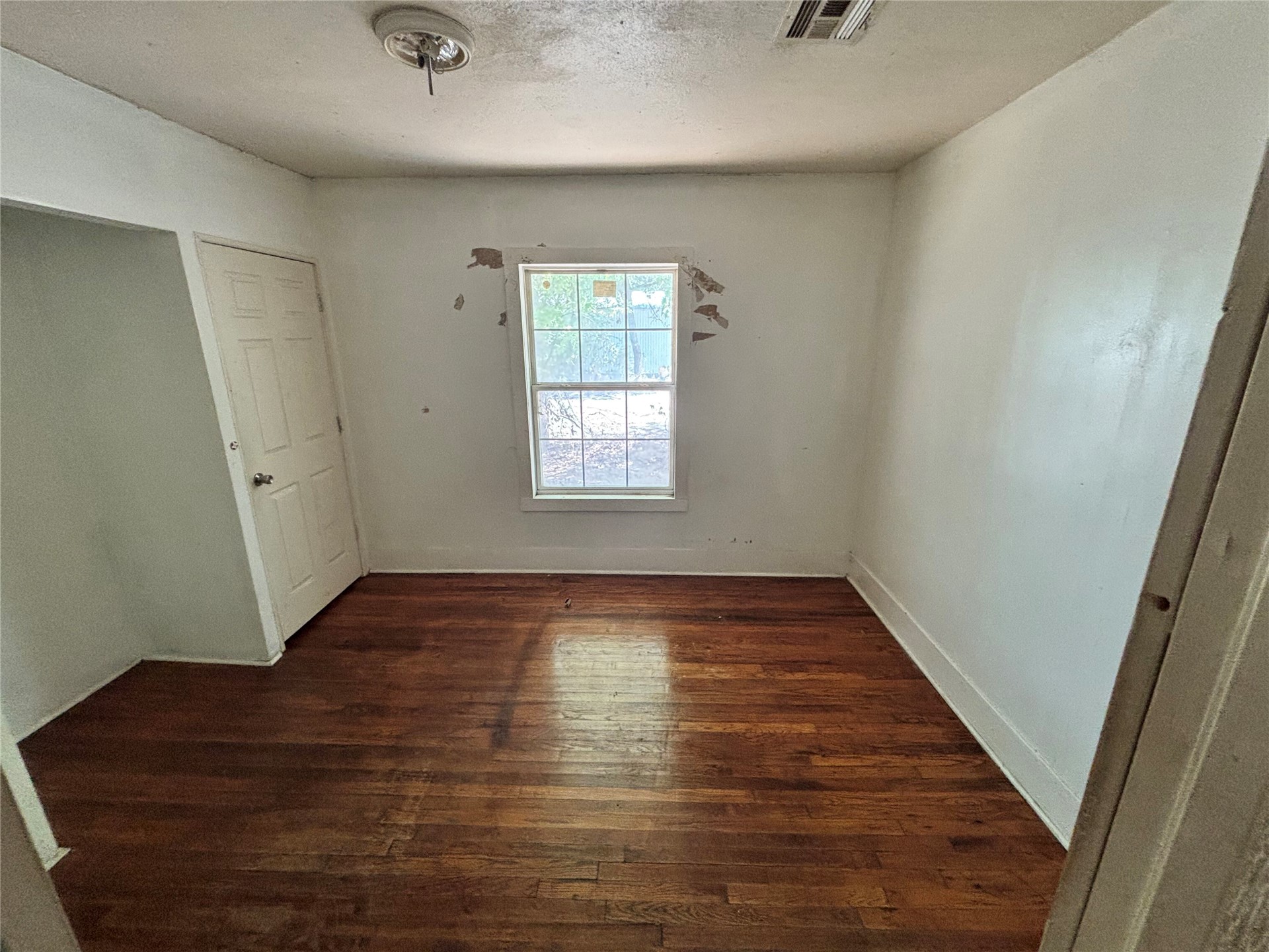 5524 E Tecumseh Street Tulsa OK 74115
