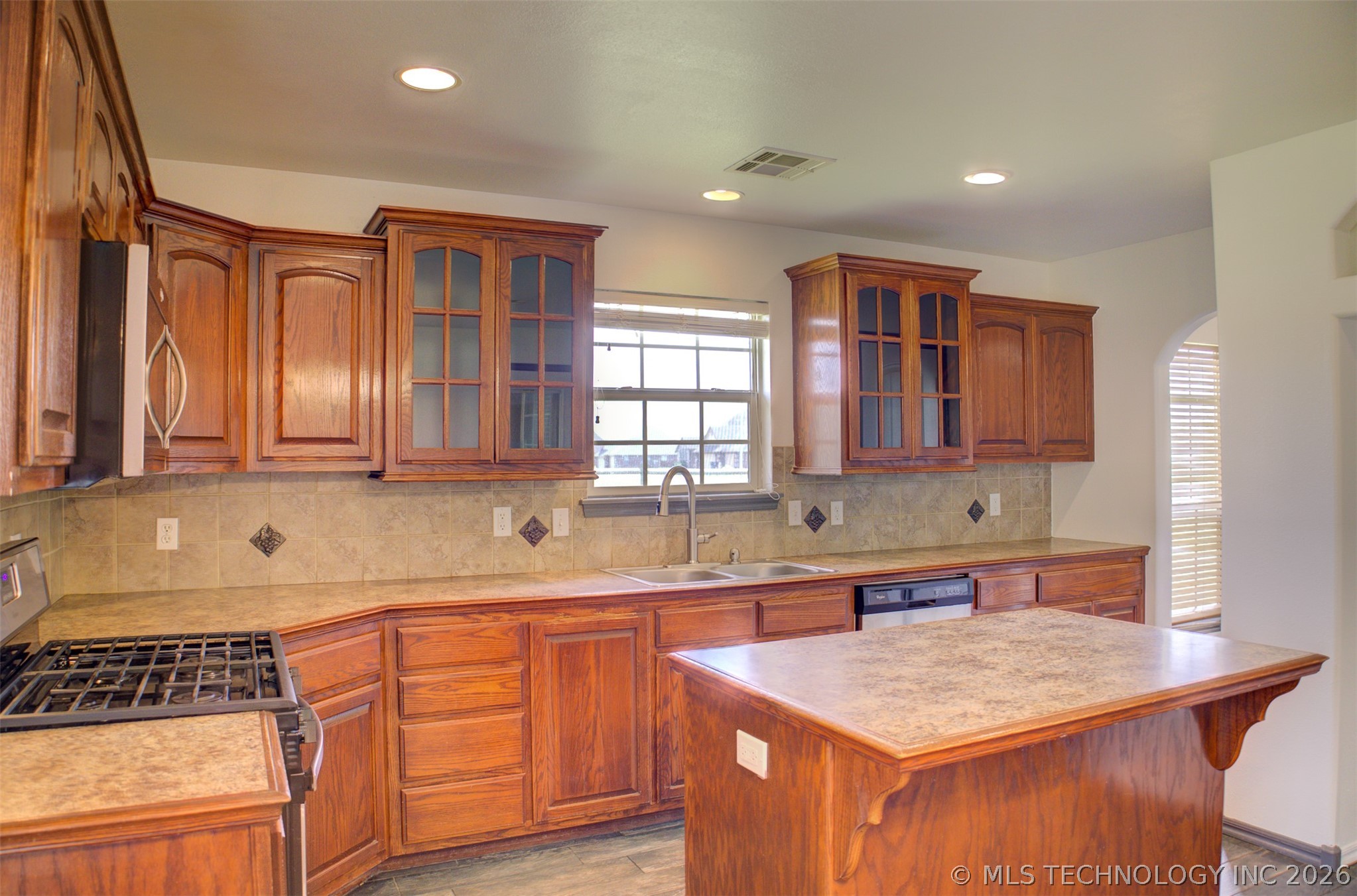 5755 E 144th Street Collinsville OK 74021