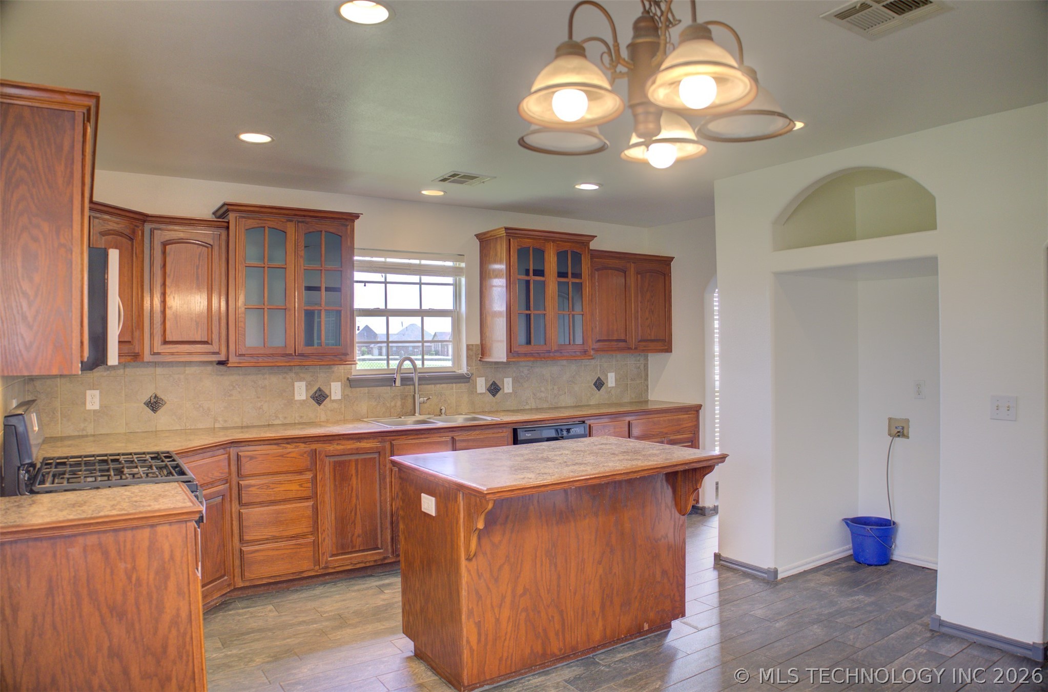 5755 E 144th Street Collinsville OK 74021