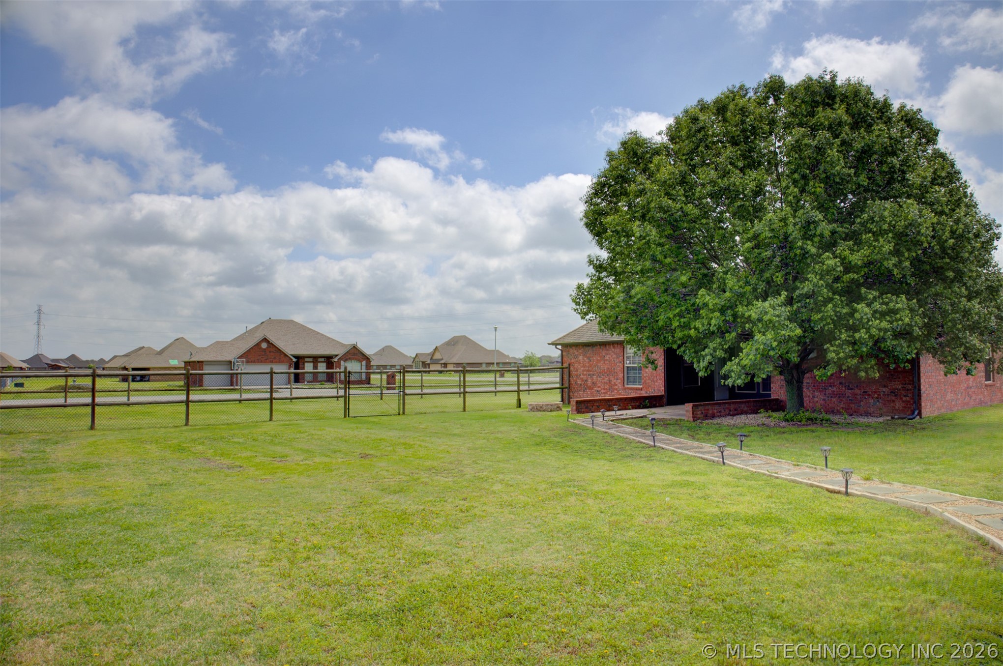 5755 E 144th Street Collinsville OK 74021