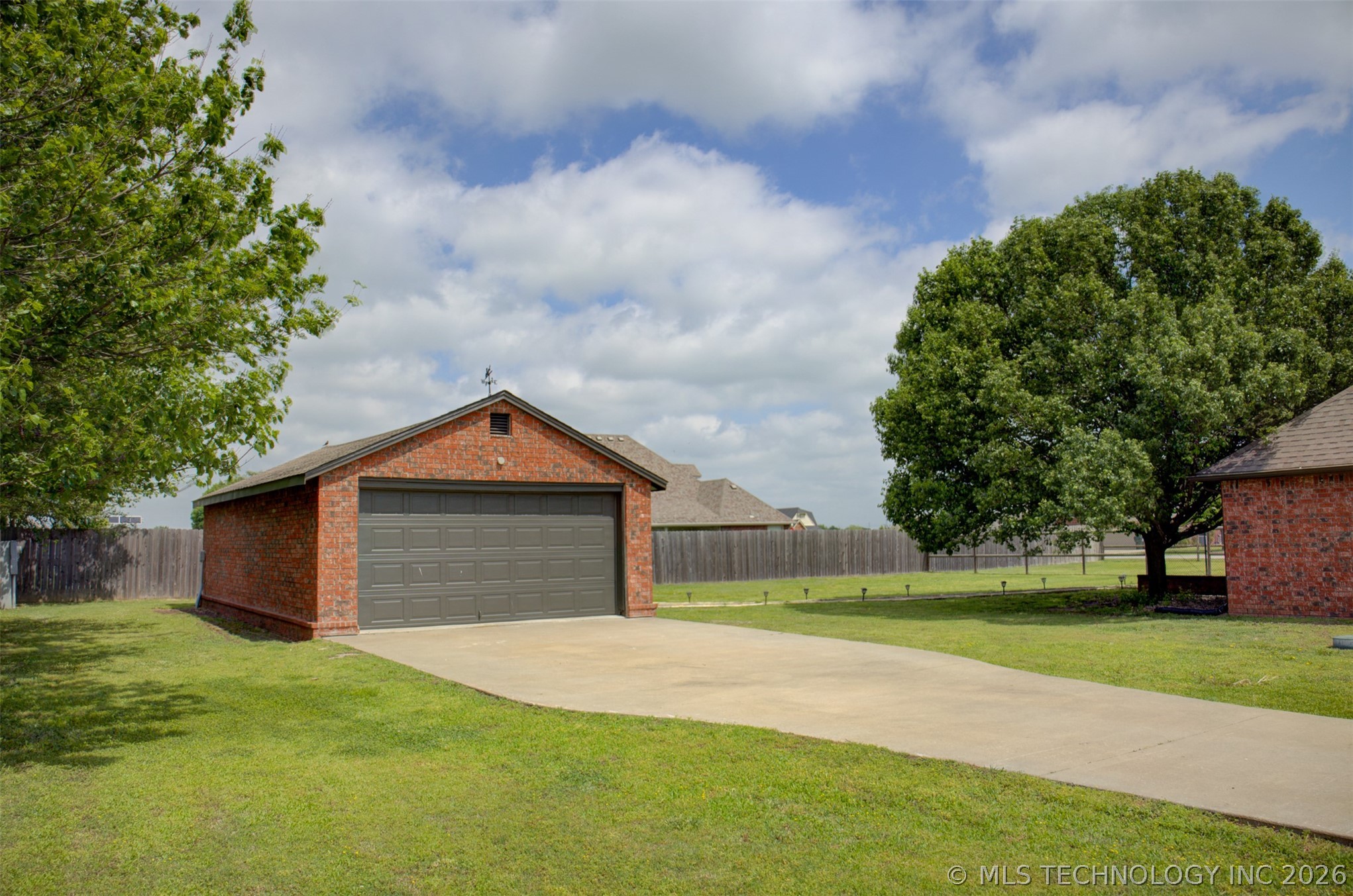 5755 E 144th Street Collinsville OK 74021