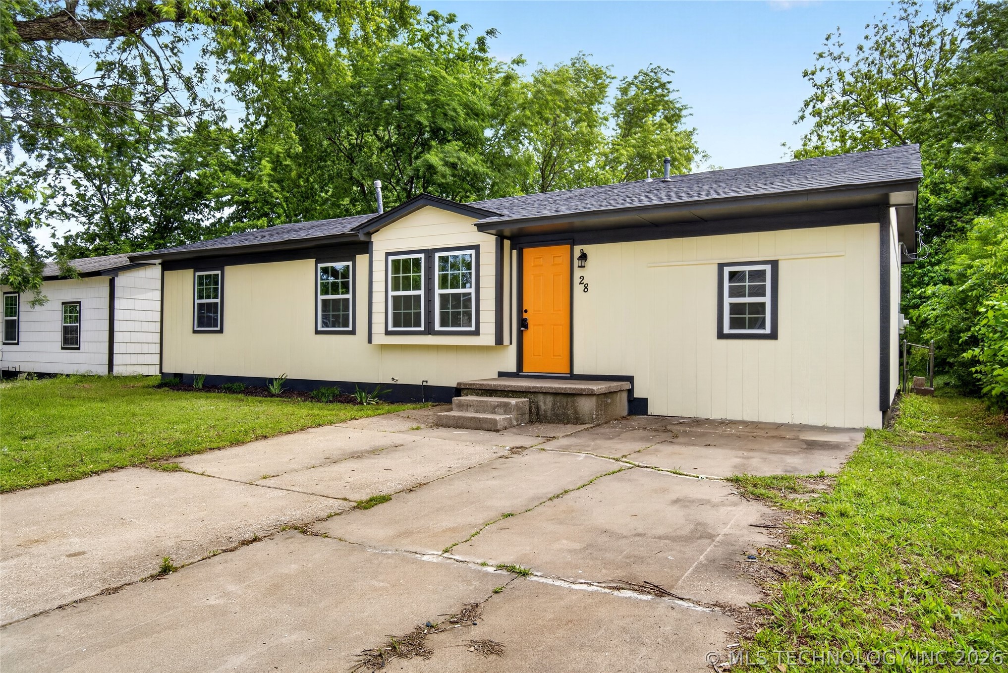 28 E 62nd Place N Tulsa OK 74126