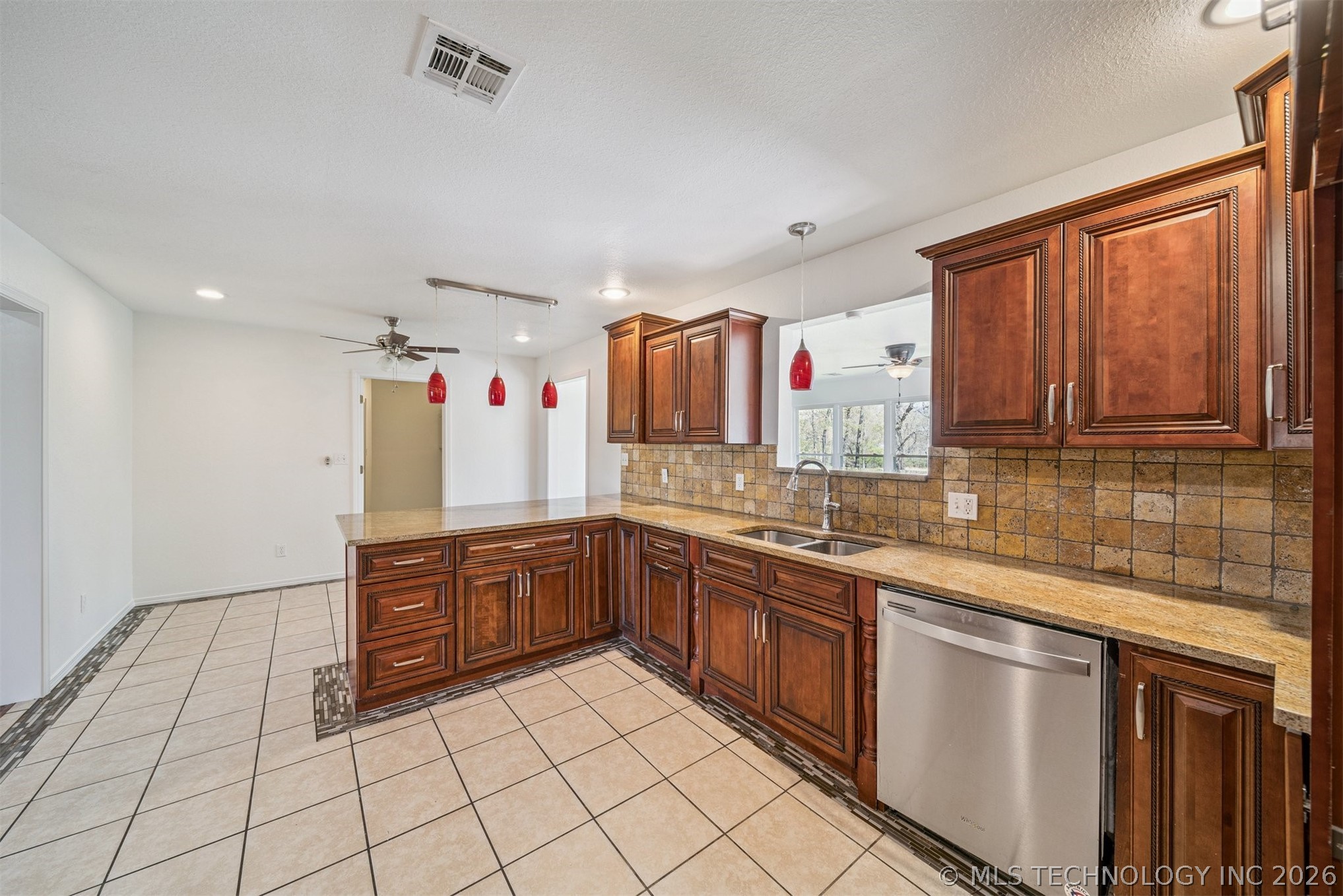 6777 S 4415 Road Locust Grove OK 74352