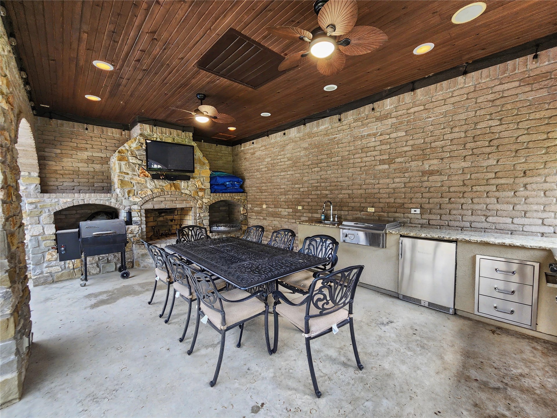 870 Cherry Springs Drive Tahlequah OK 74464