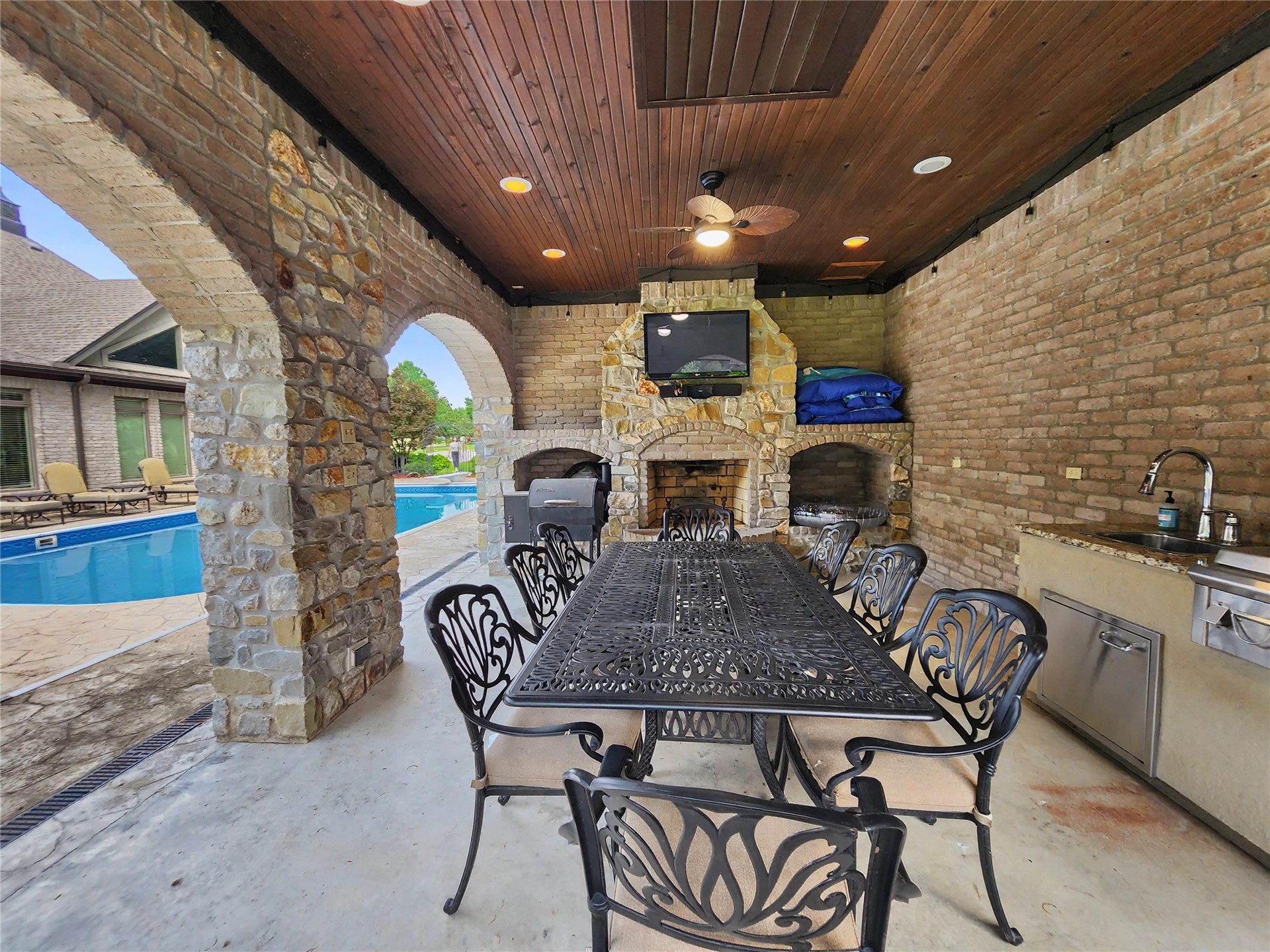 870 Cherry Springs Drive Tahlequah OK 74464