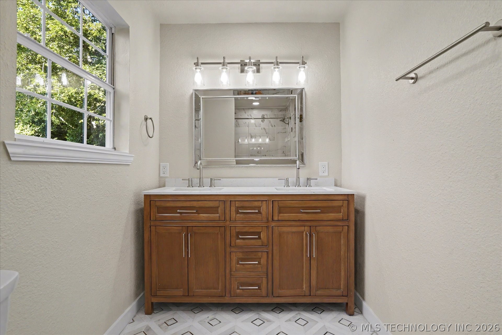 244 E 27th Court Tulsa OK 74106