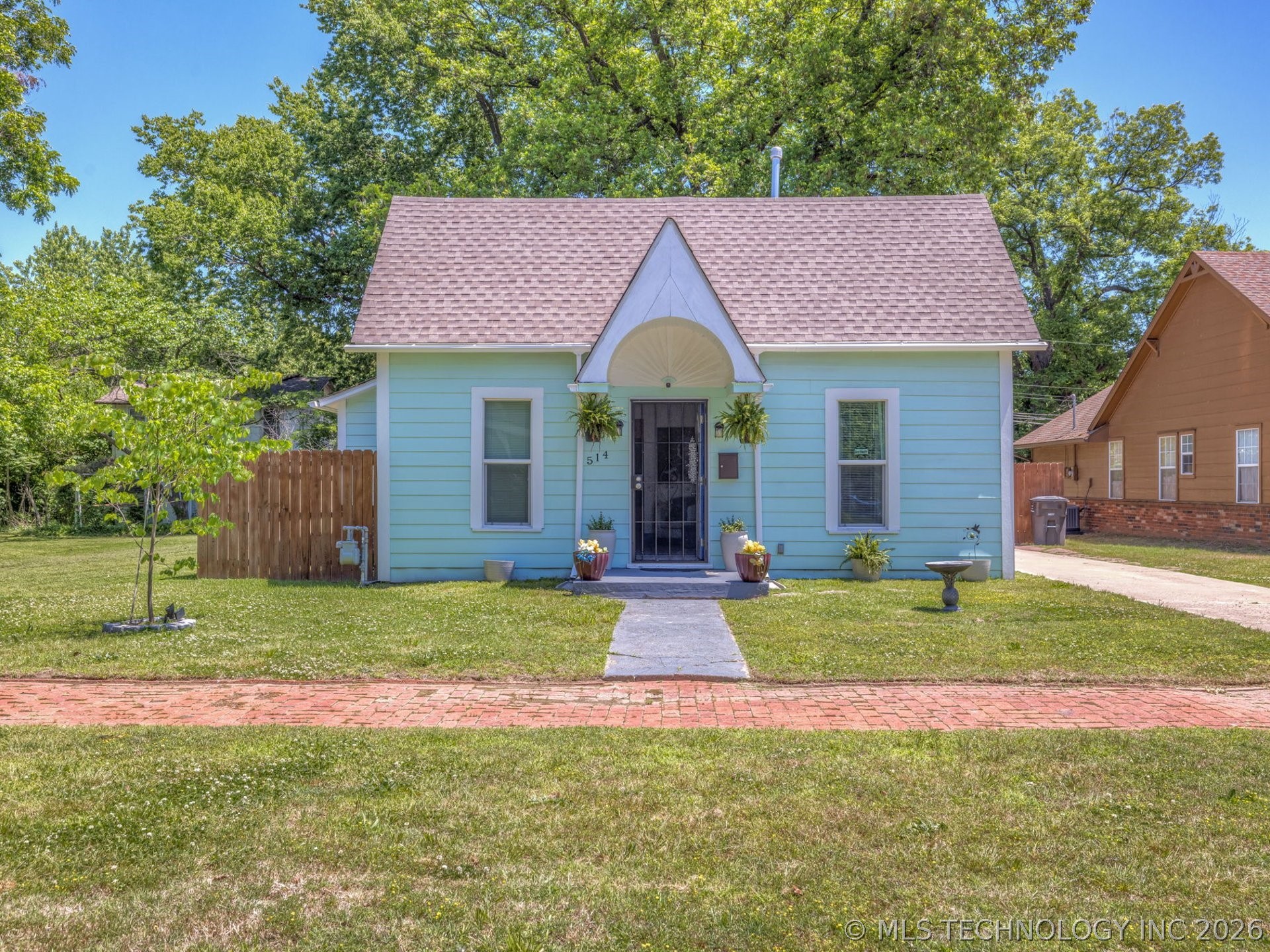 514 S Seneca Avenue Bartlesville OK 74003