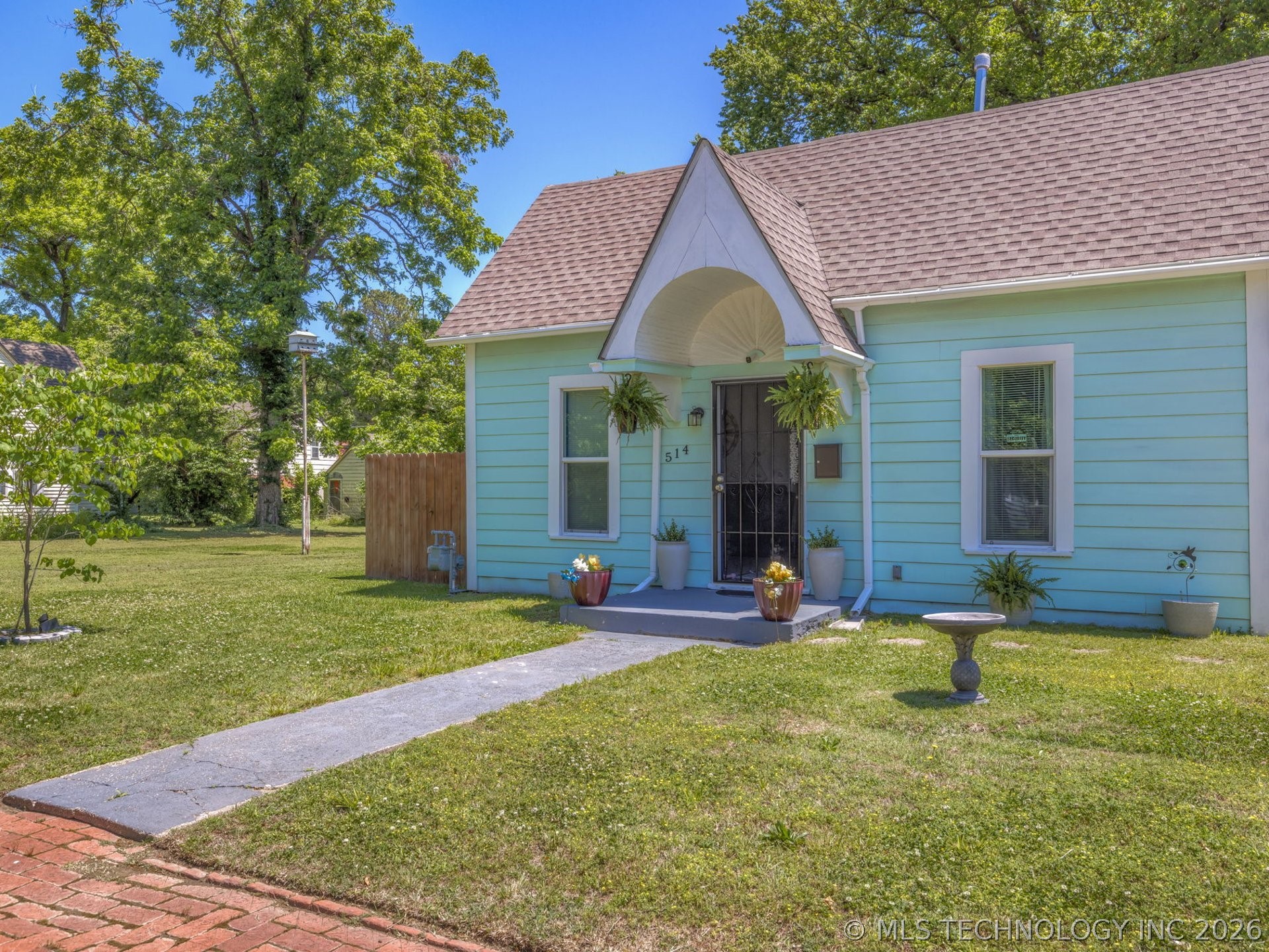 514 S Seneca Avenue Bartlesville OK 74003