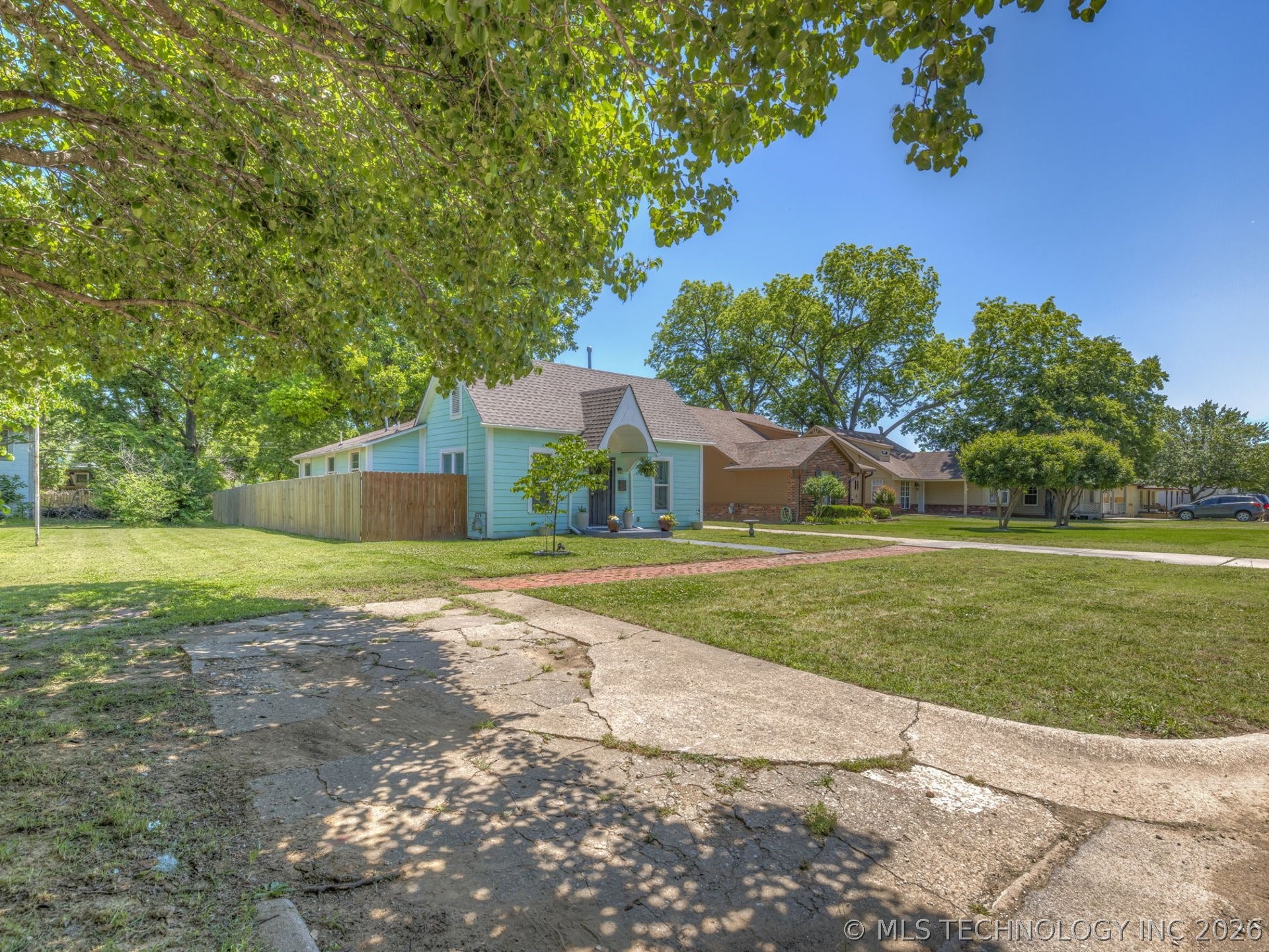514 S Seneca Avenue Bartlesville OK 74003