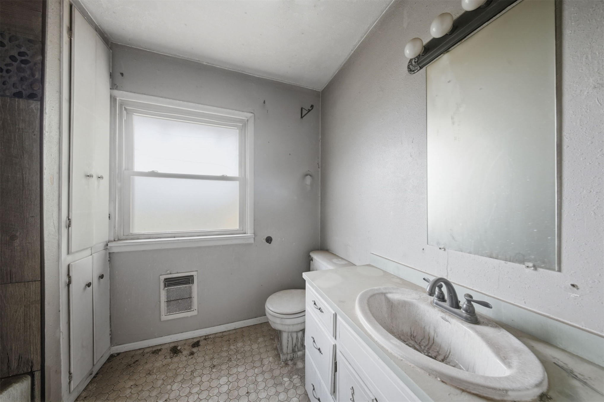 124 E 2nd Stroud OK 74079