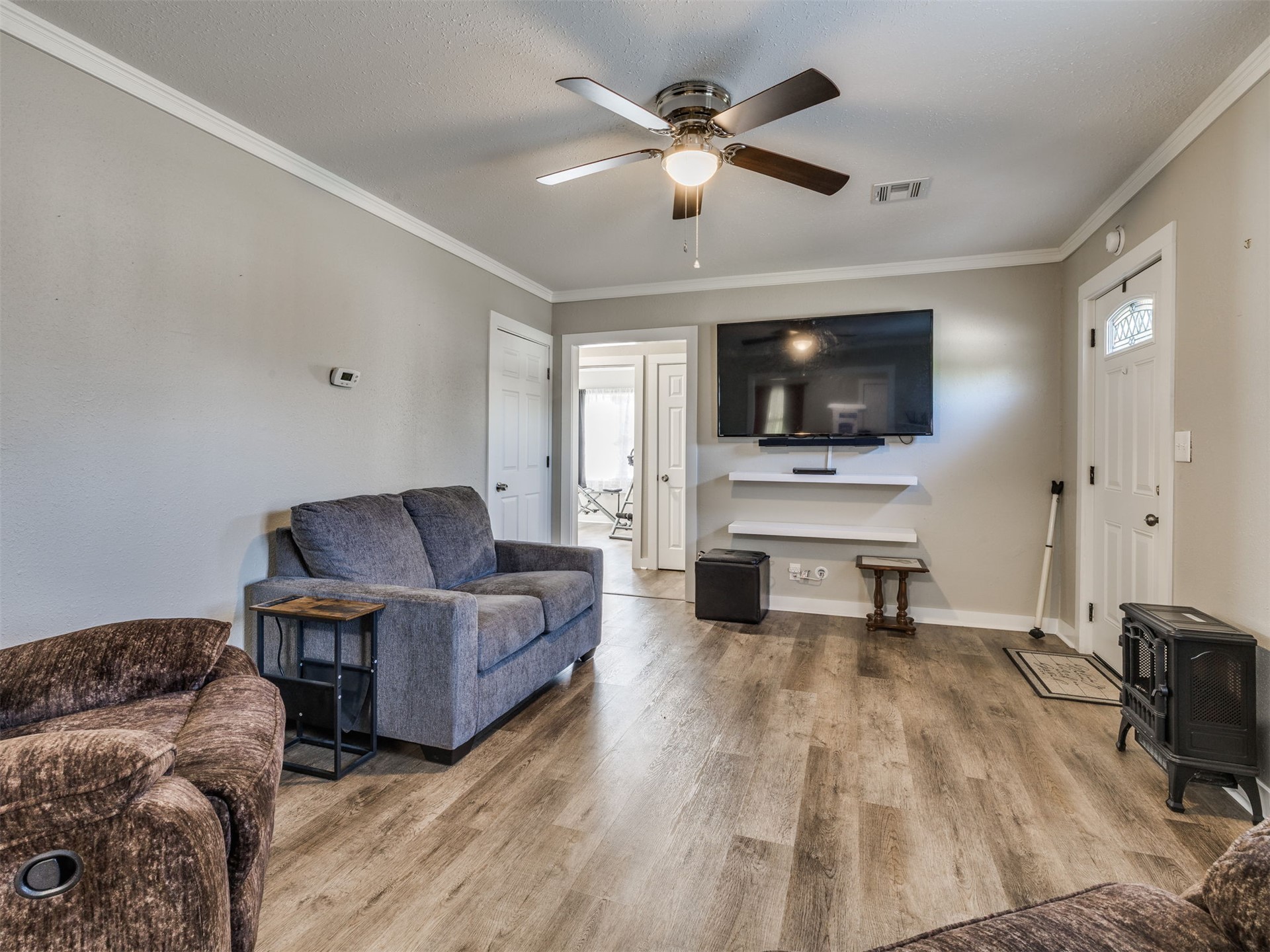201 E 15th Street Mounds OK 74047