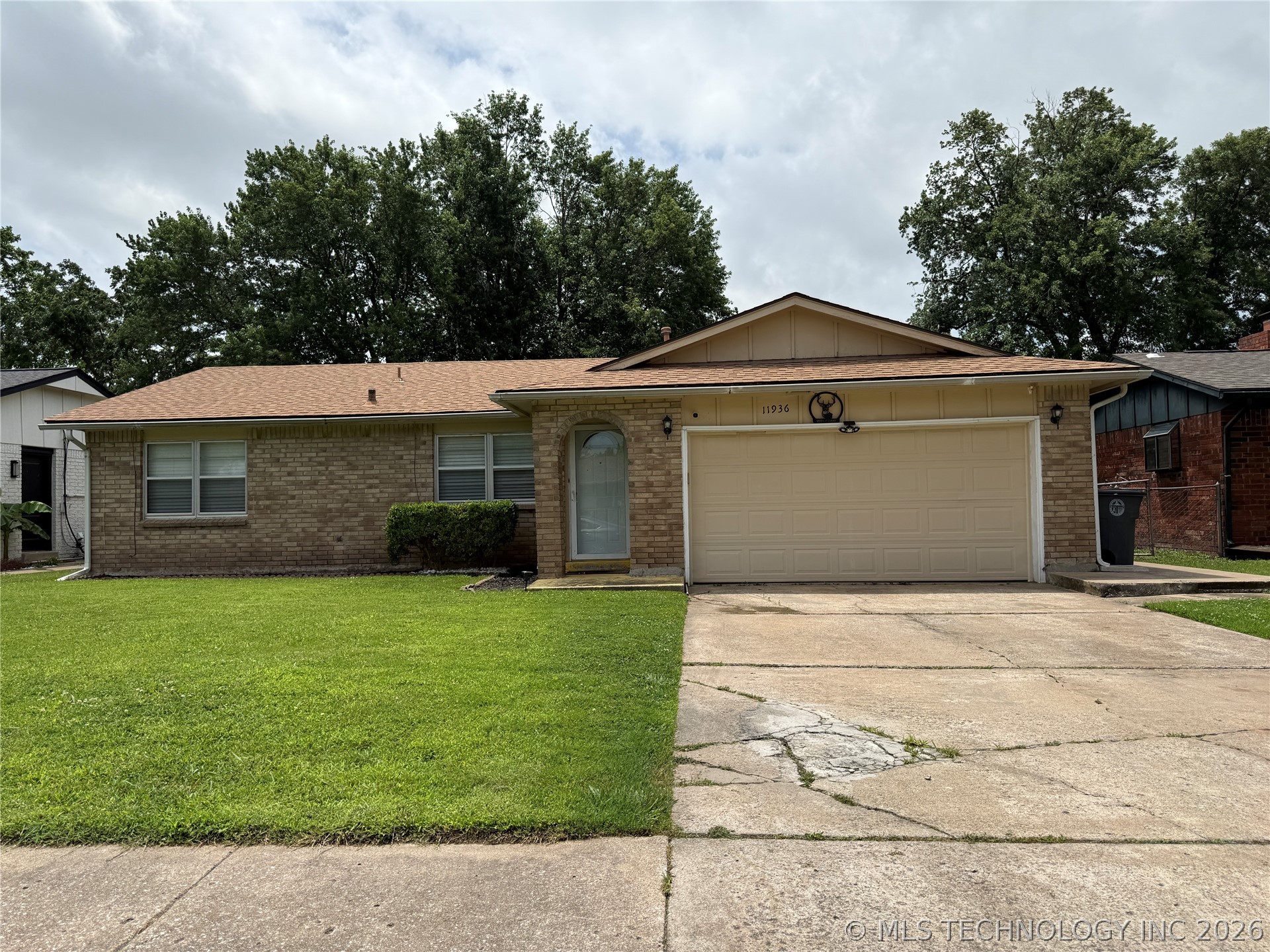 11936 E 37th Place Tulsa OK 74146