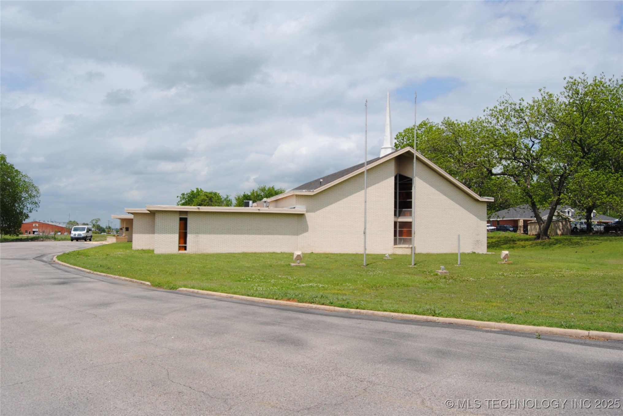 1930 Arlington Street Ada OK 74820