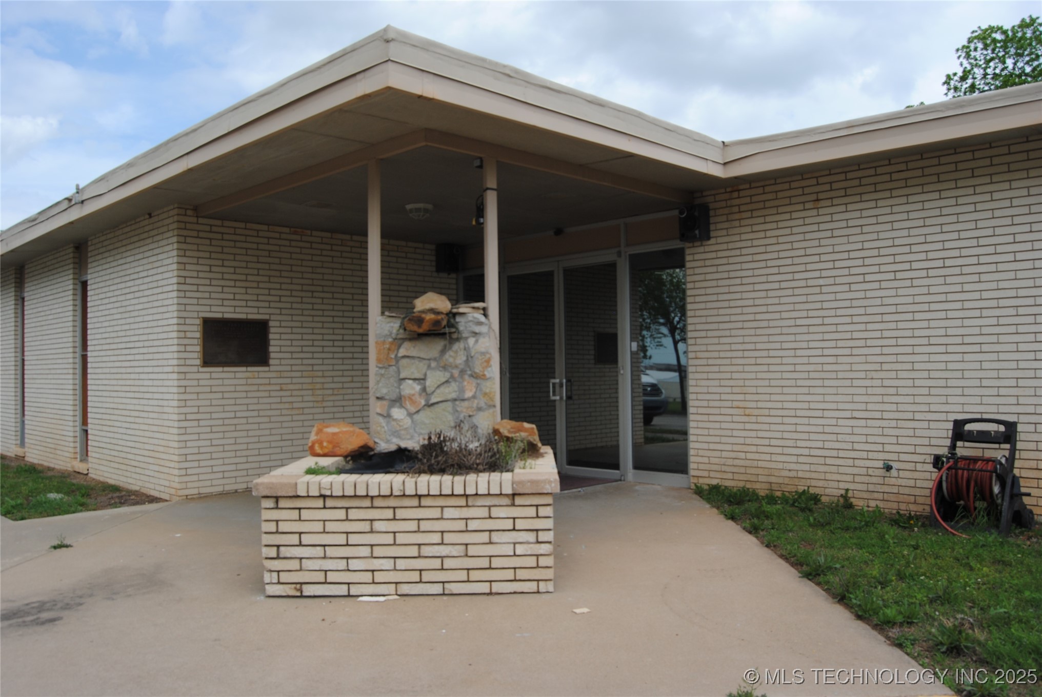 1930 Arlington Street Ada OK 74820