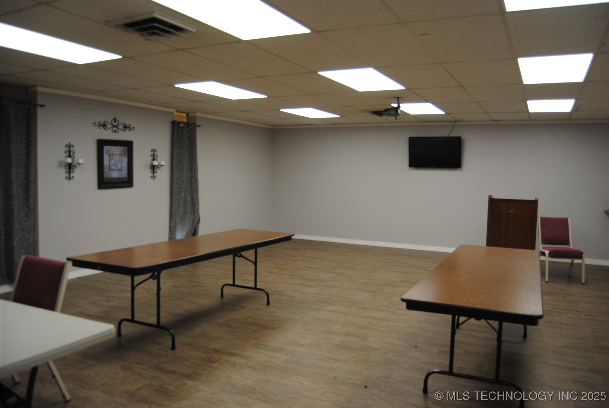 1930 Arlington Street Ada OK 74820