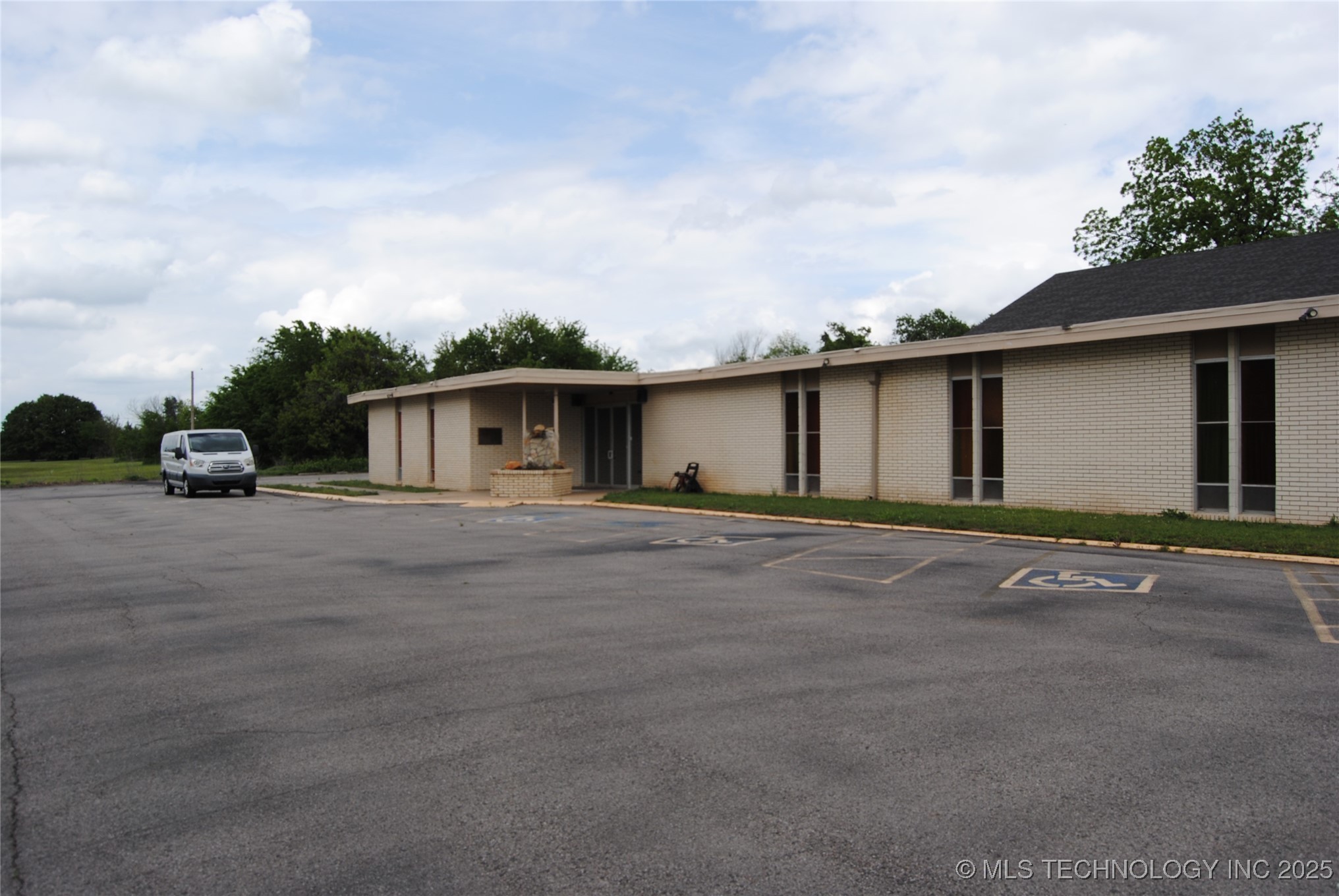 1930 Arlington Street Ada OK 74820