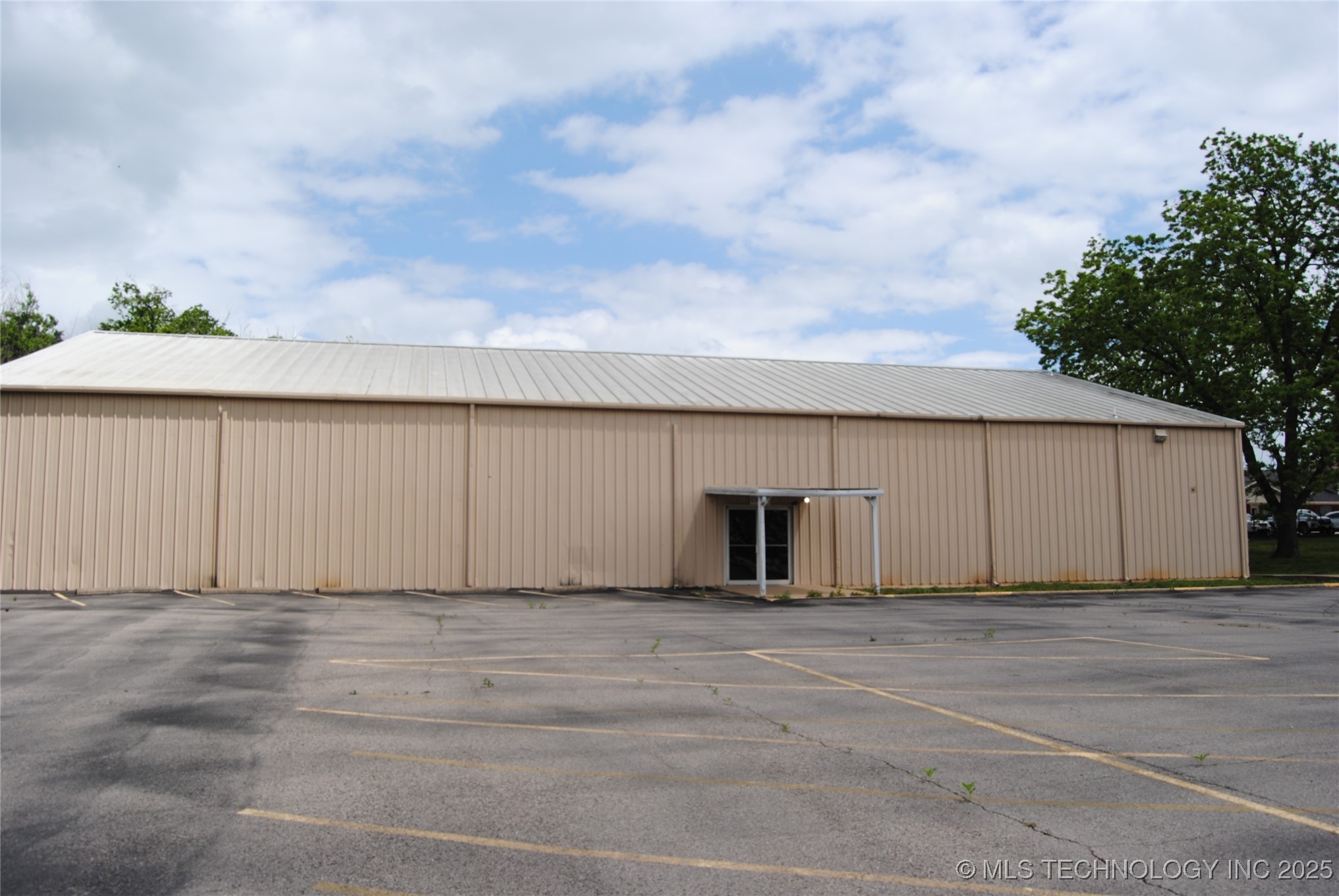 1930 Arlington Street Ada OK 74820