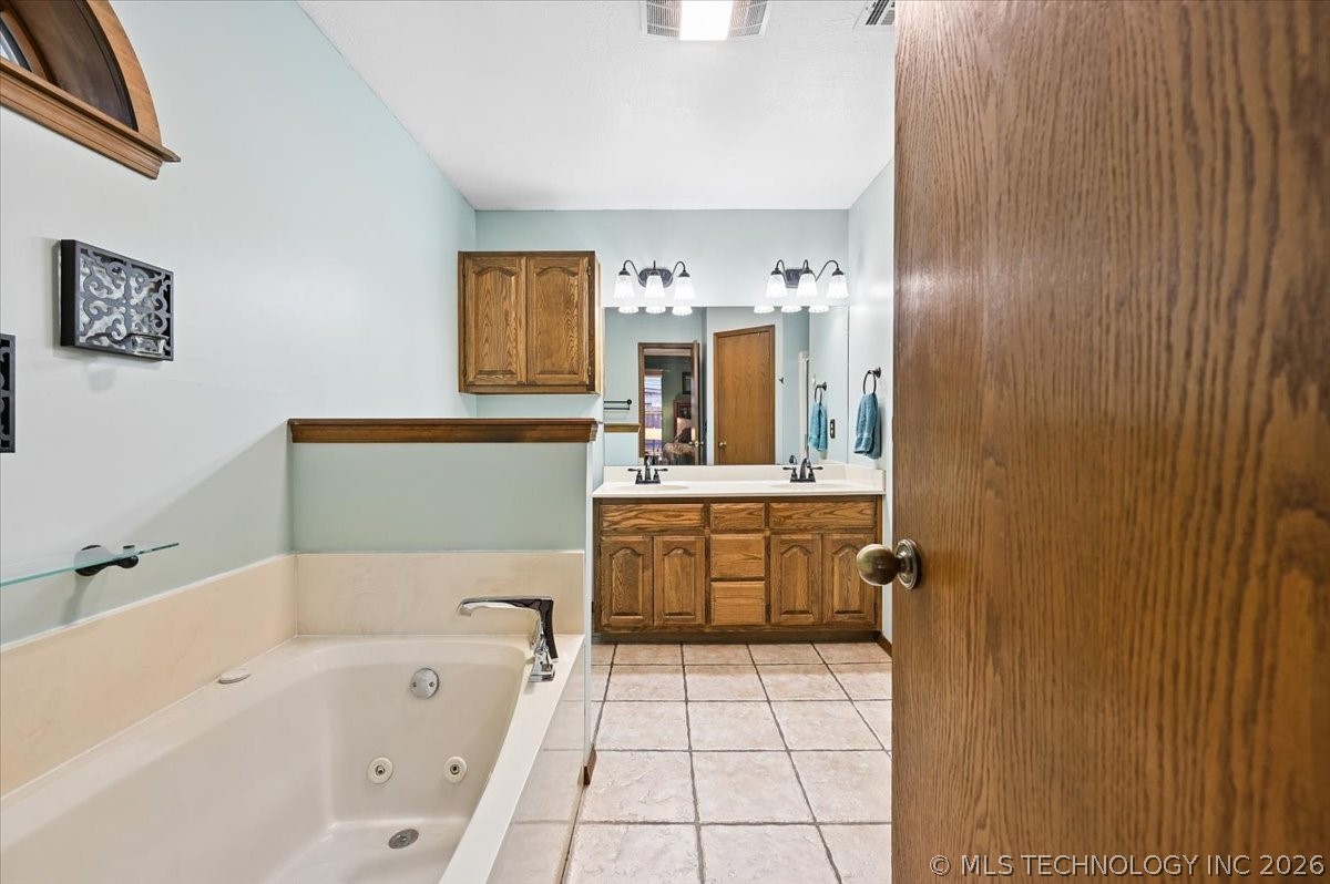 2934 W Berwick Street Claremore OK 74017