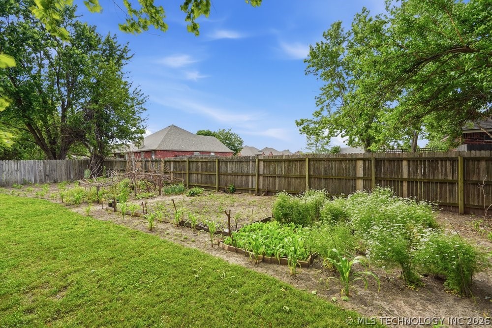 20930 E 38th Street S Broken Arrow OK 74014