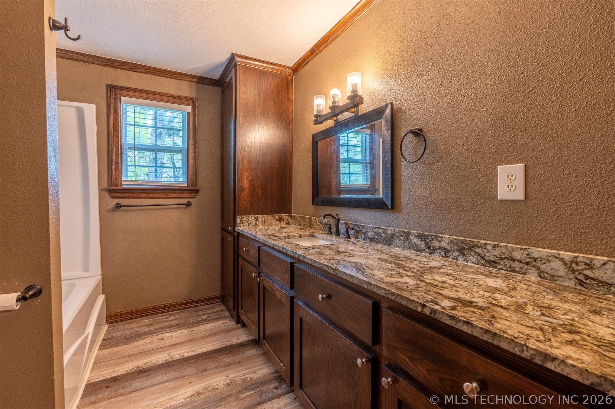 855 SE 683 Locust Grove OK 74352