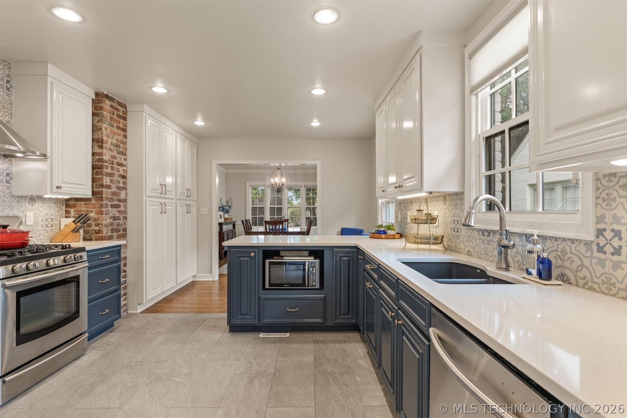 1627 S Delaware Place Tulsa OK 74105