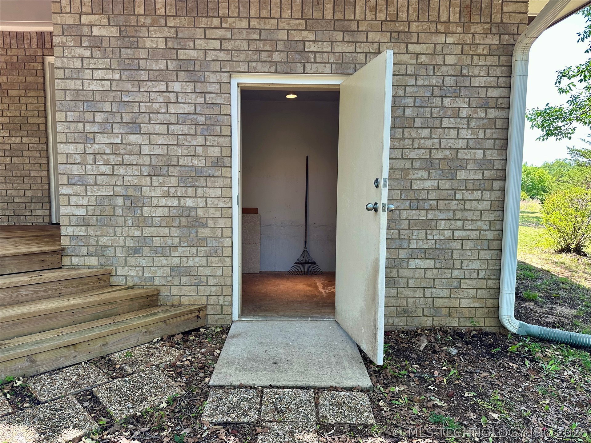 1740 Bird Street Sulphur OK 73086