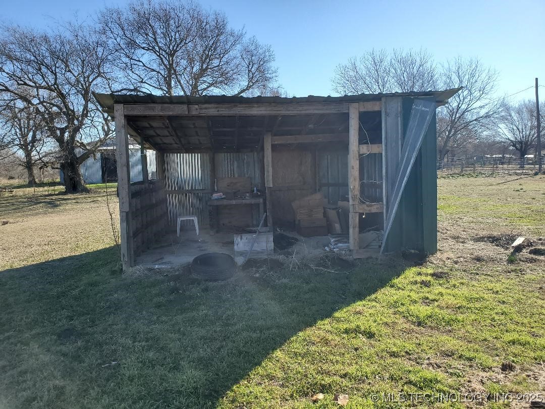 824 W Houston Street Okemah OK 74859