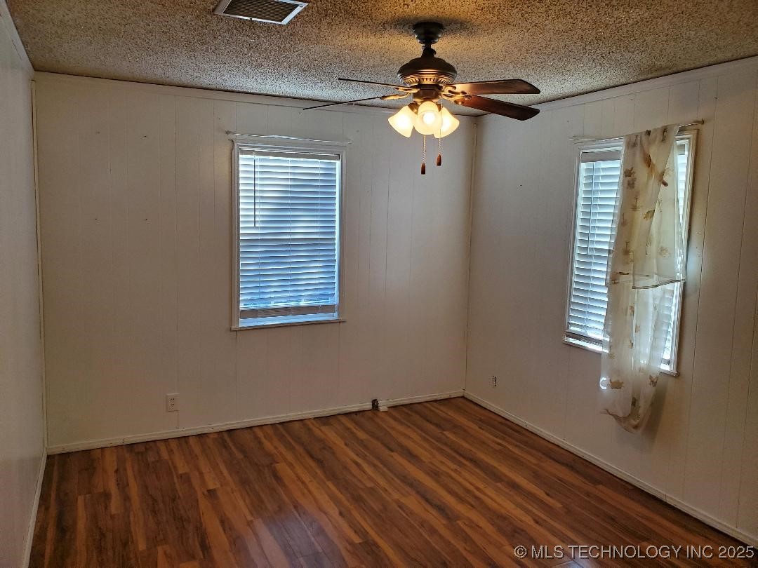 824 W Houston Street Okemah OK 74859