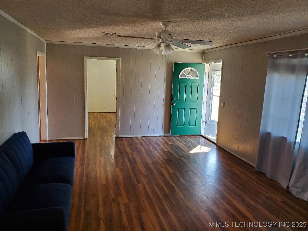 824 W Houston Street Okemah OK 74859