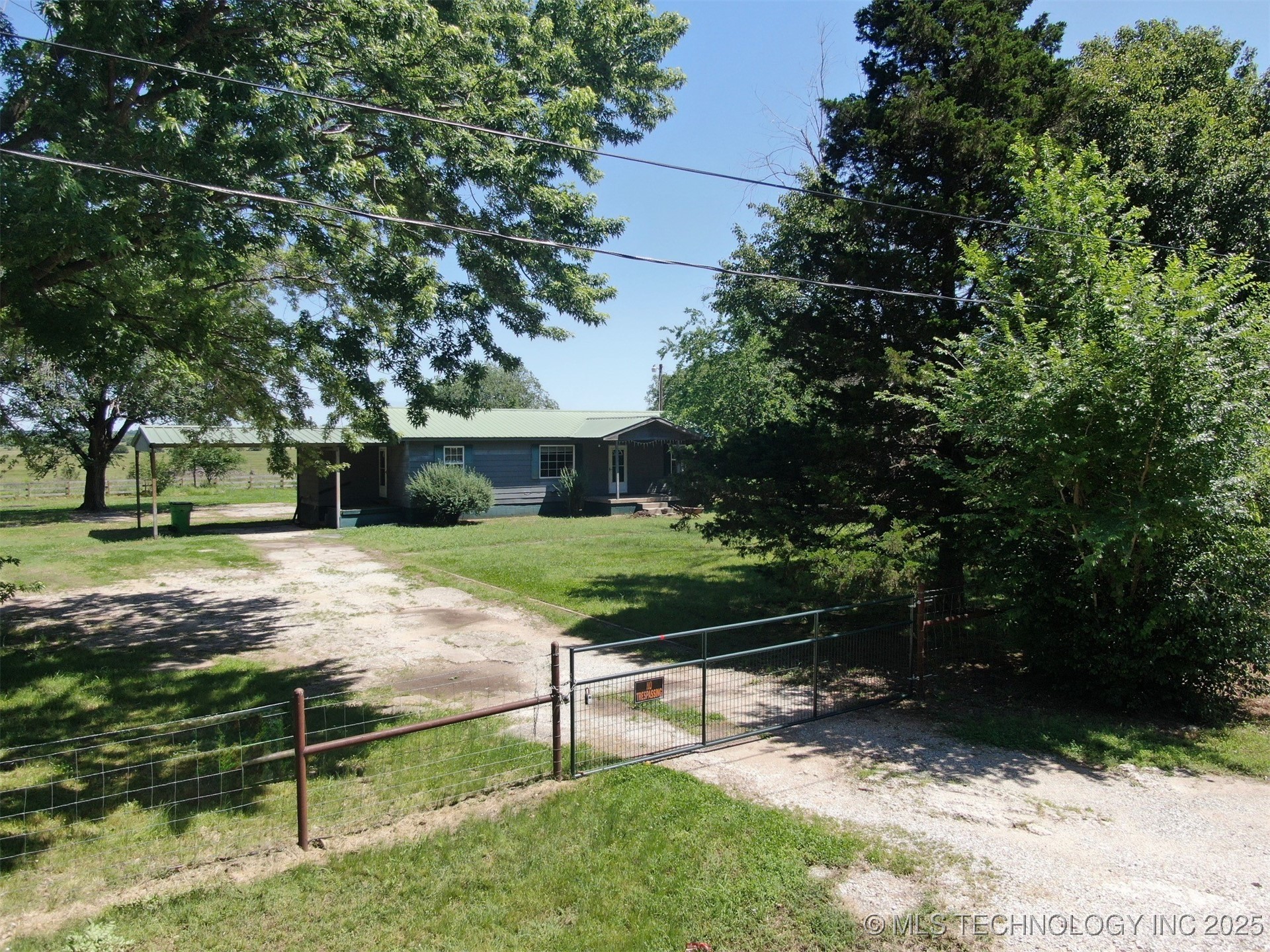 824 W Houston Street Okemah OK 74859