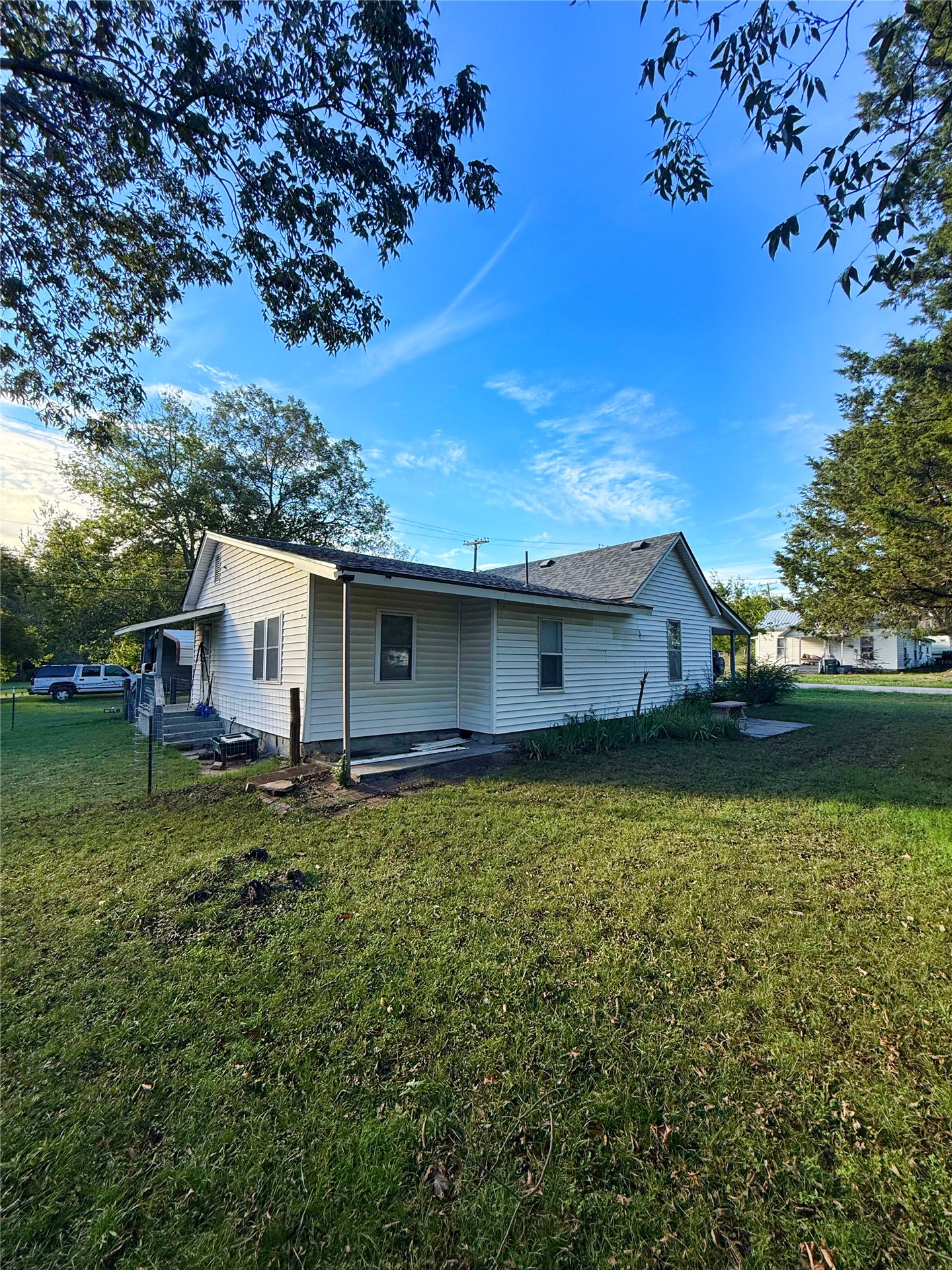 605 E Center Street Henryetta OK 74437