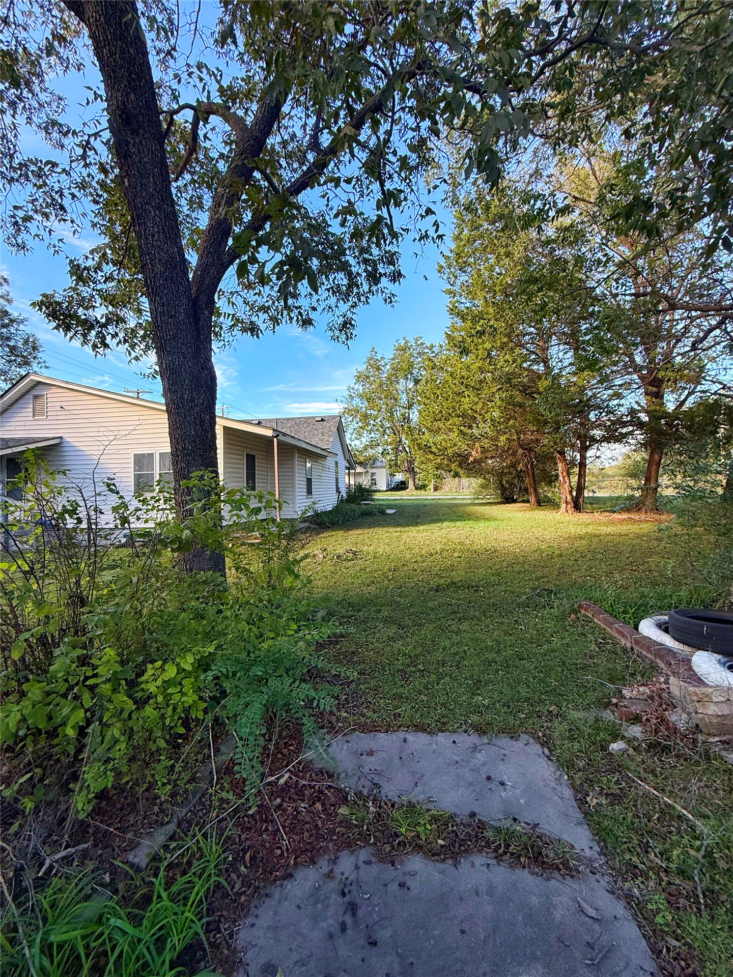 605 E Center Street Henryetta OK 74437