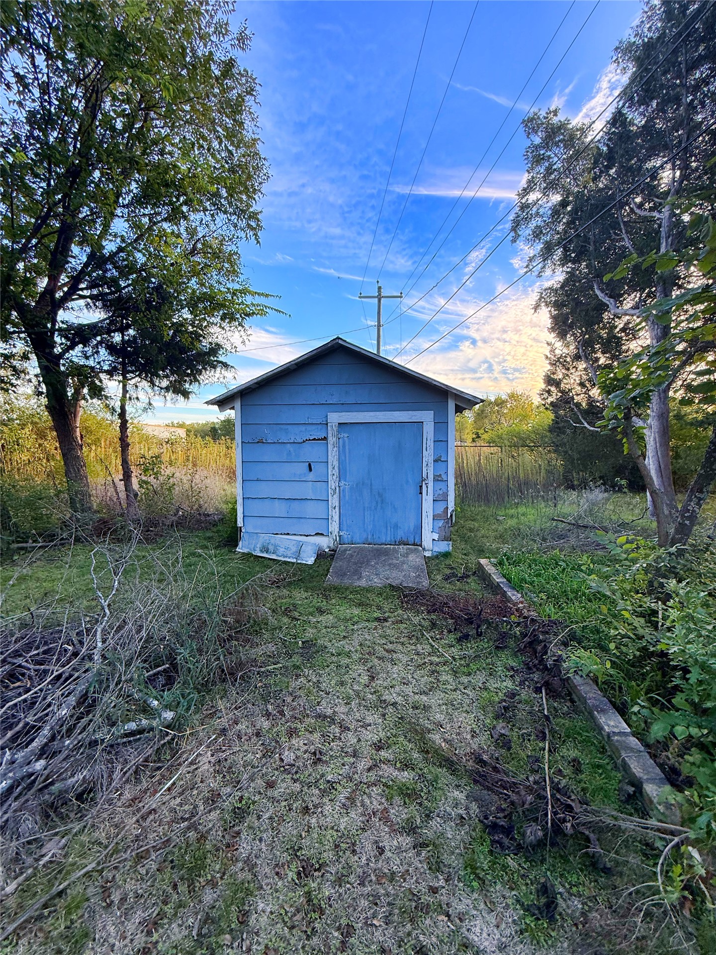 605 E Center Street Henryetta OK 74437
