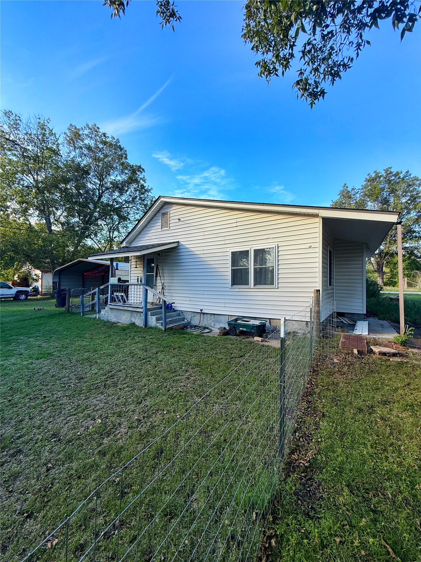 605 E Center Street Henryetta OK 74437