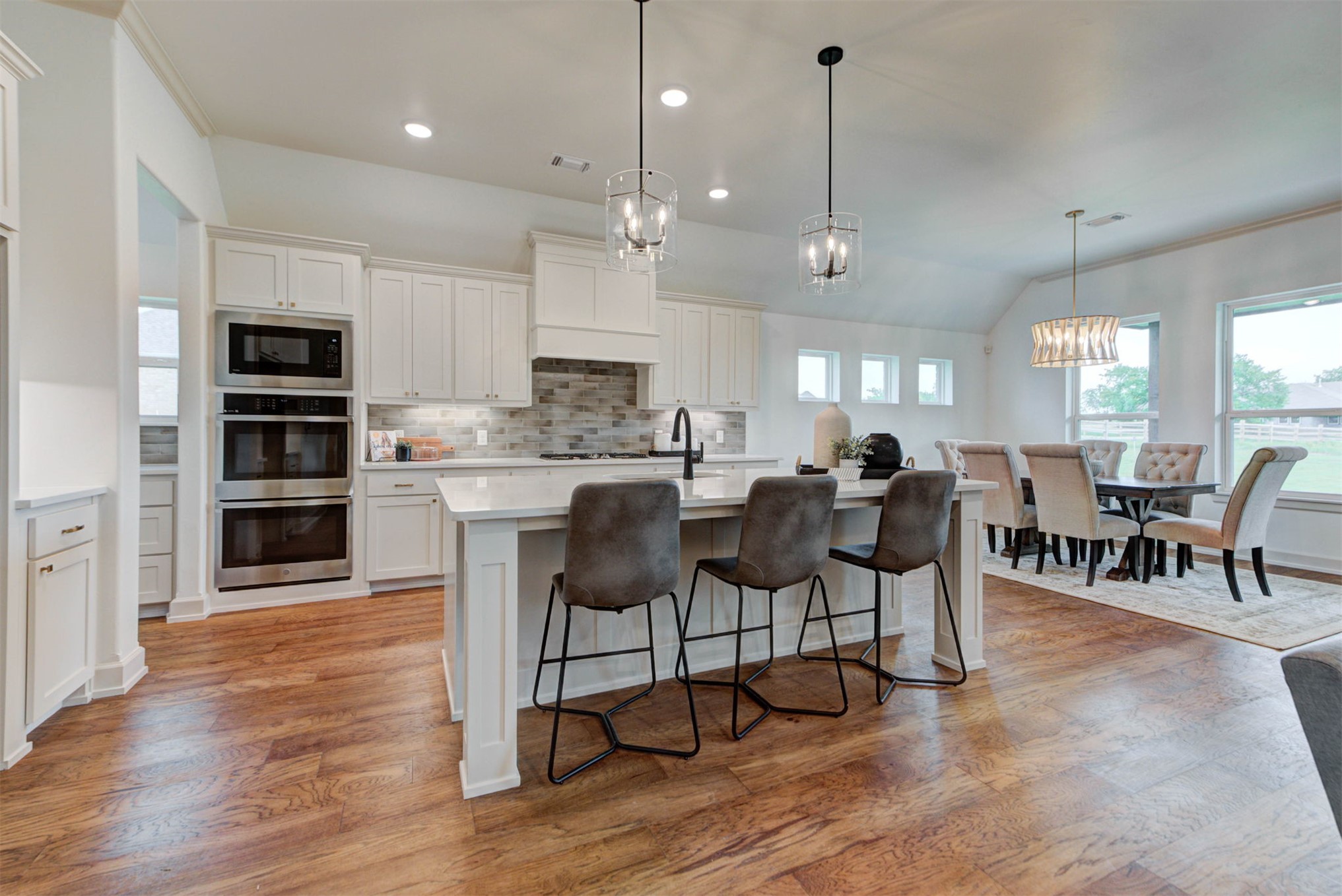 1800 N 72nd Street Broken Arrow OK 74014