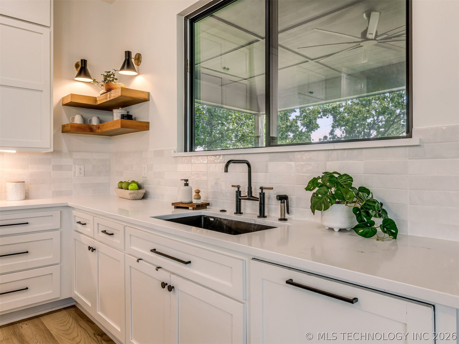 9352 Scenic Bluff Avenue Sperry OK 74073