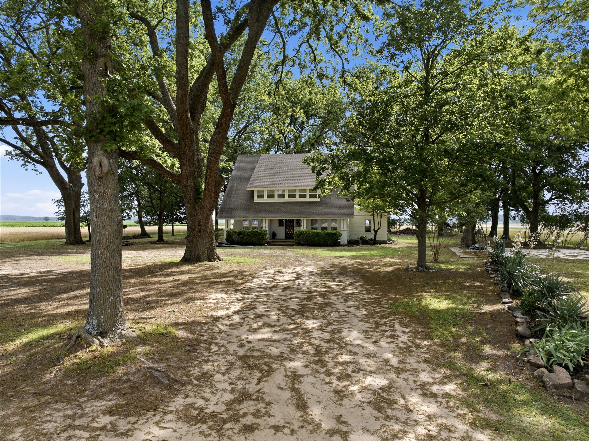 116 N 100 Highway Webbers Falls OK 74470