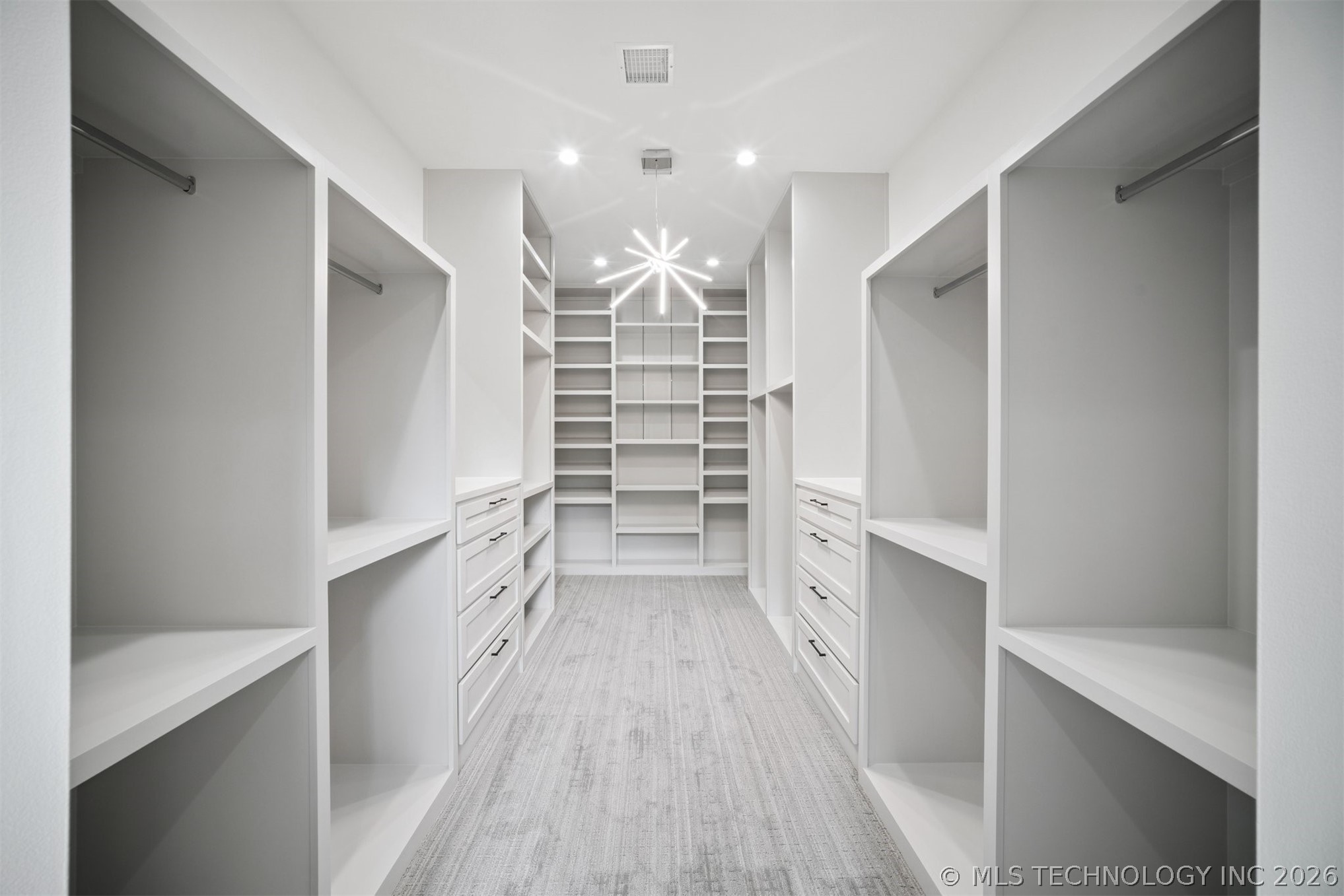 17889 E Falcon Pass Owasso OK 74055