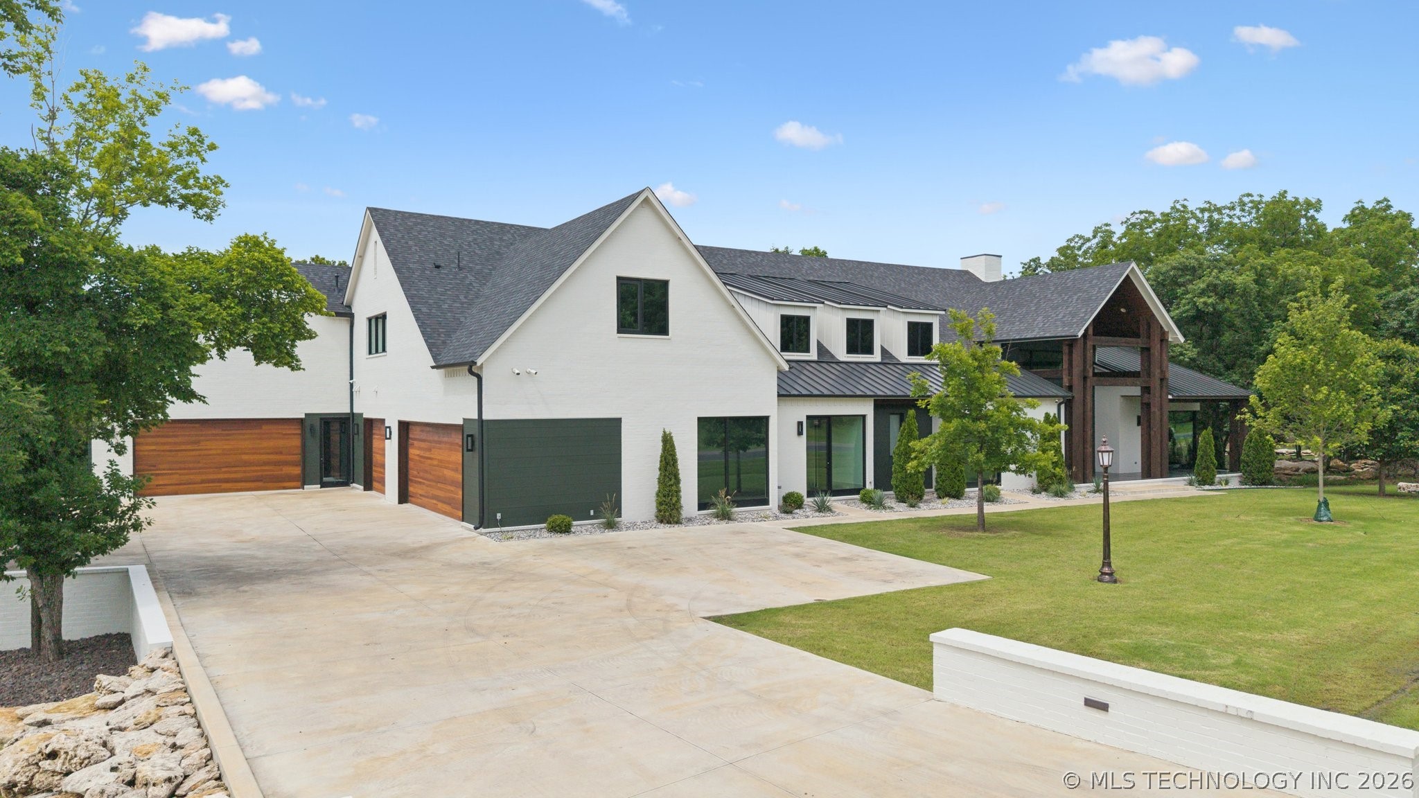 17889 E Falcon Pass Owasso OK 74055