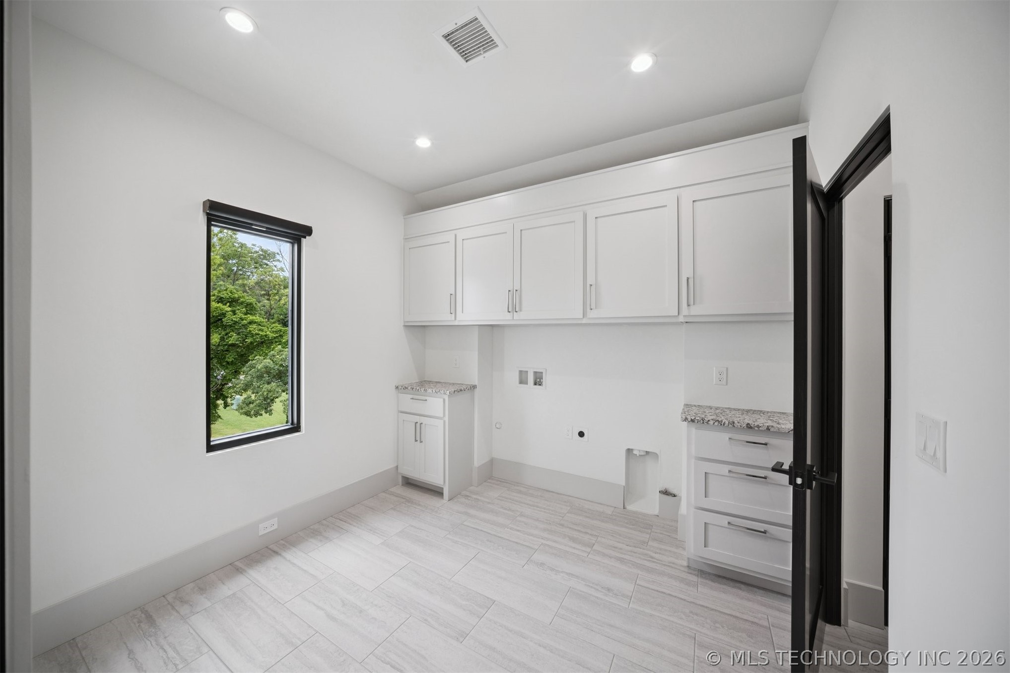 17889 E Falcon Pass Owasso OK 74055