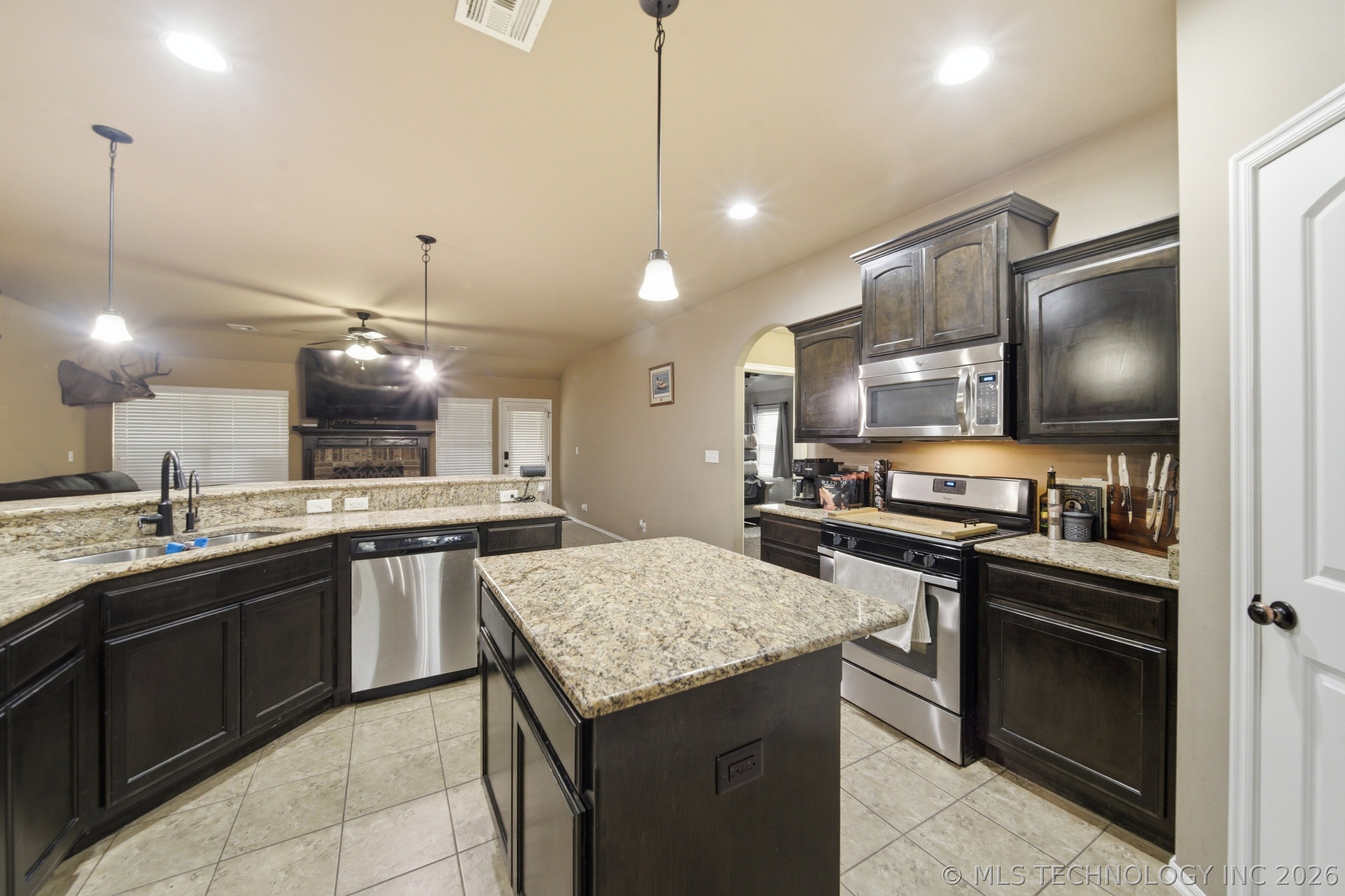 9008 S 255th Eastavenue Broken Arrow OK 74014