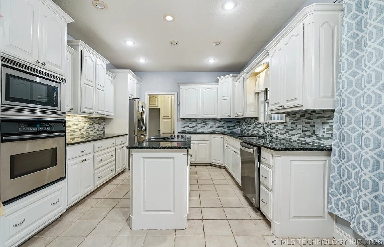 1834 Sunset Park Terrace Ardmore OK 73401