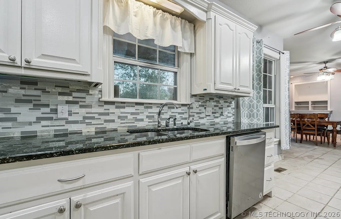 1834 Sunset Park Terrace Ardmore OK 73401