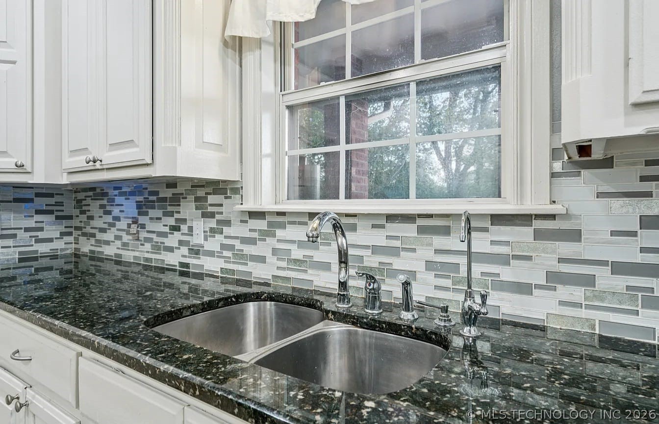 1834 Sunset Park Terrace Ardmore OK 73401